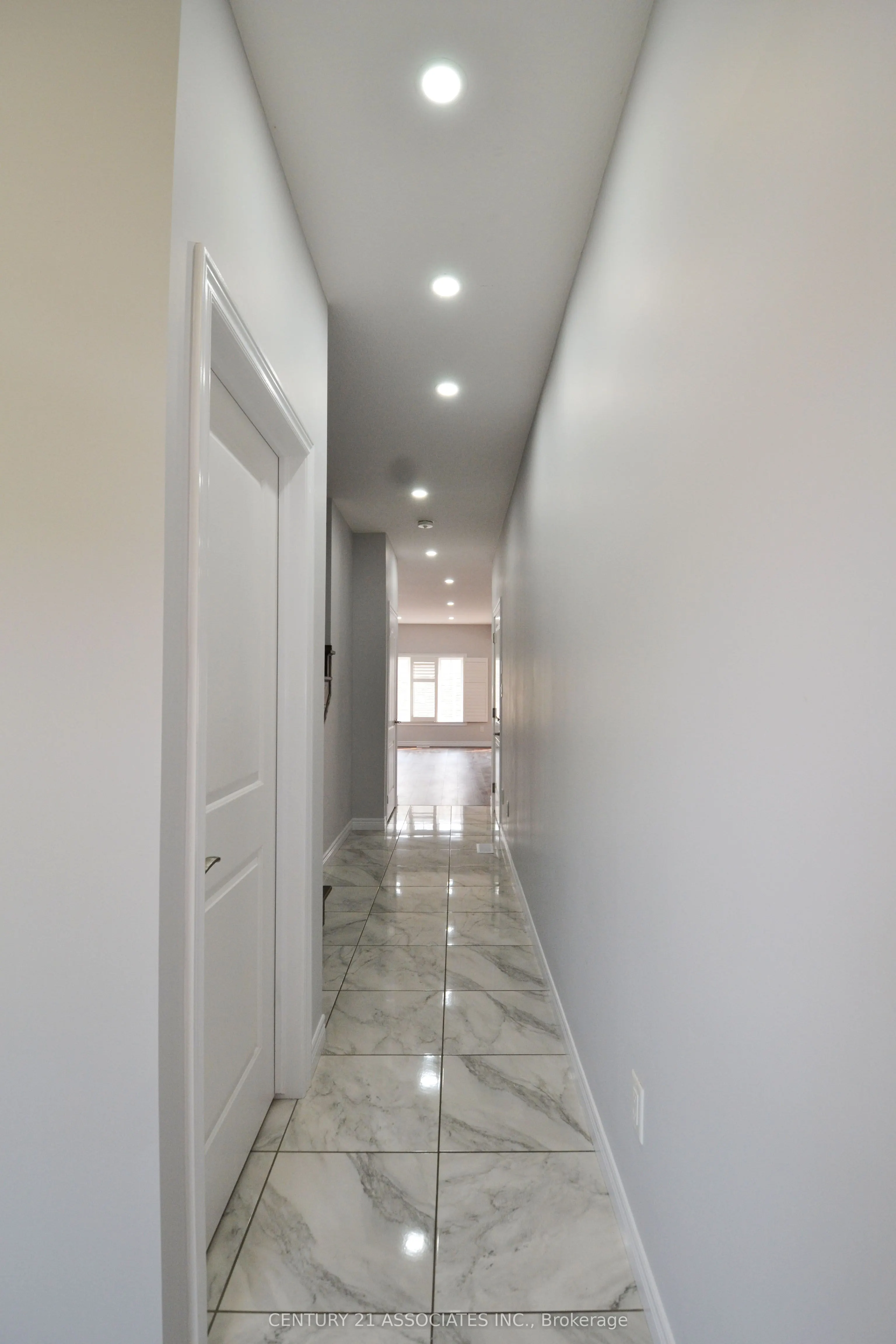 98 Shoreview Place, #6