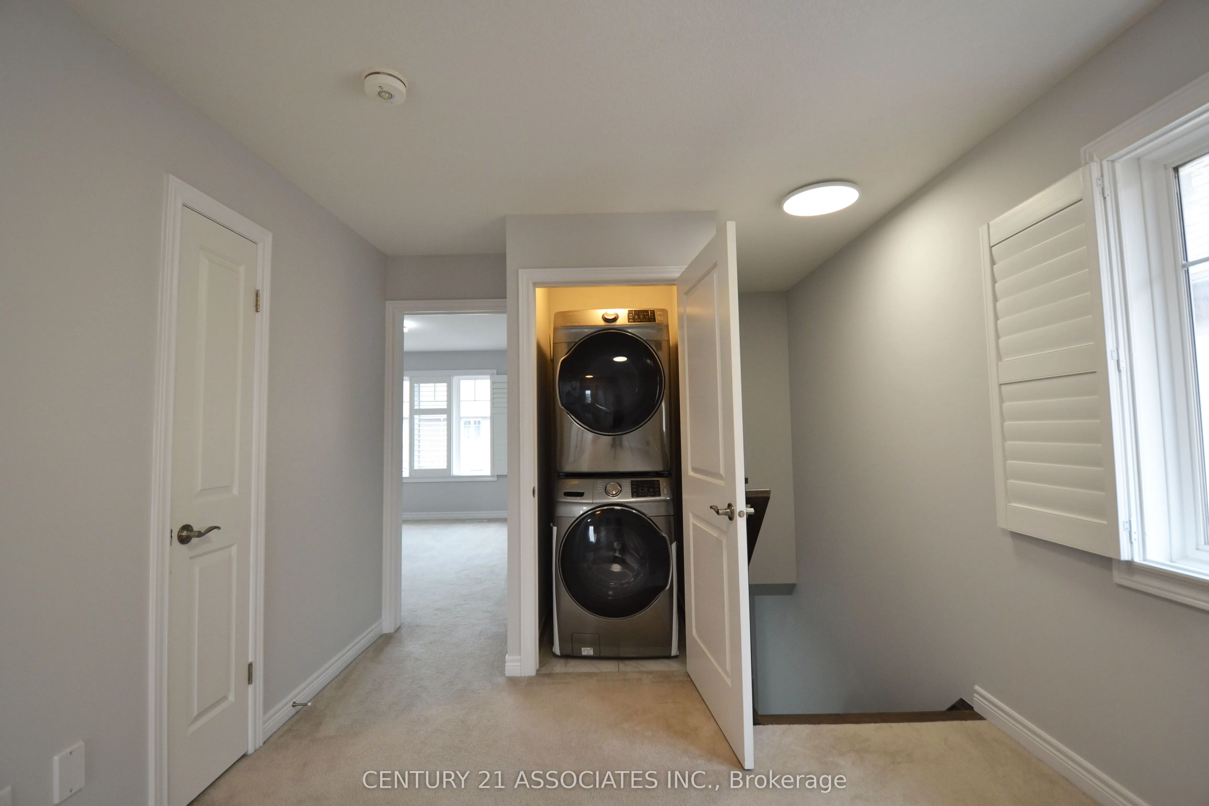 98 Shoreview Place, #6
