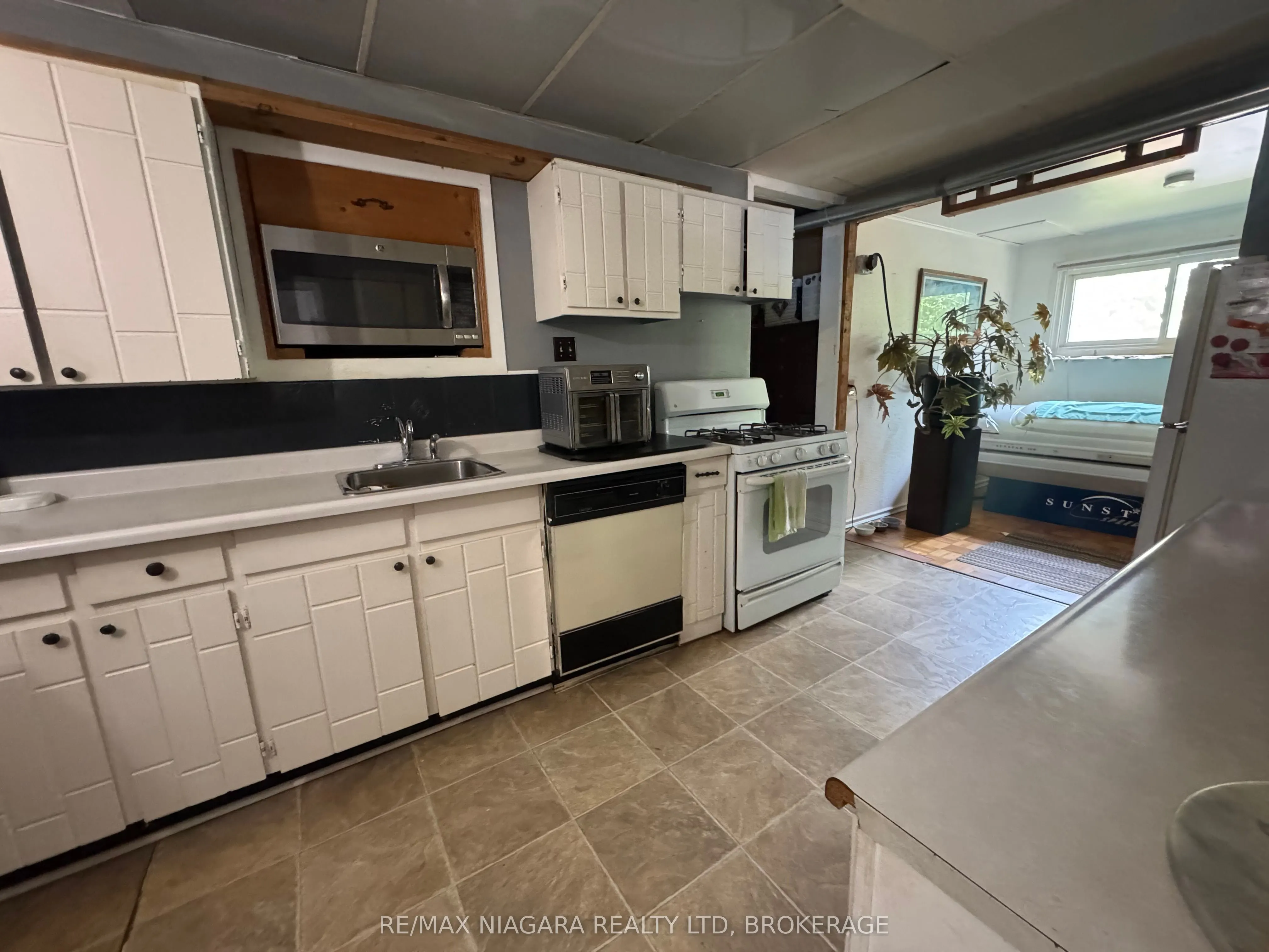 1640 Dominion Road
