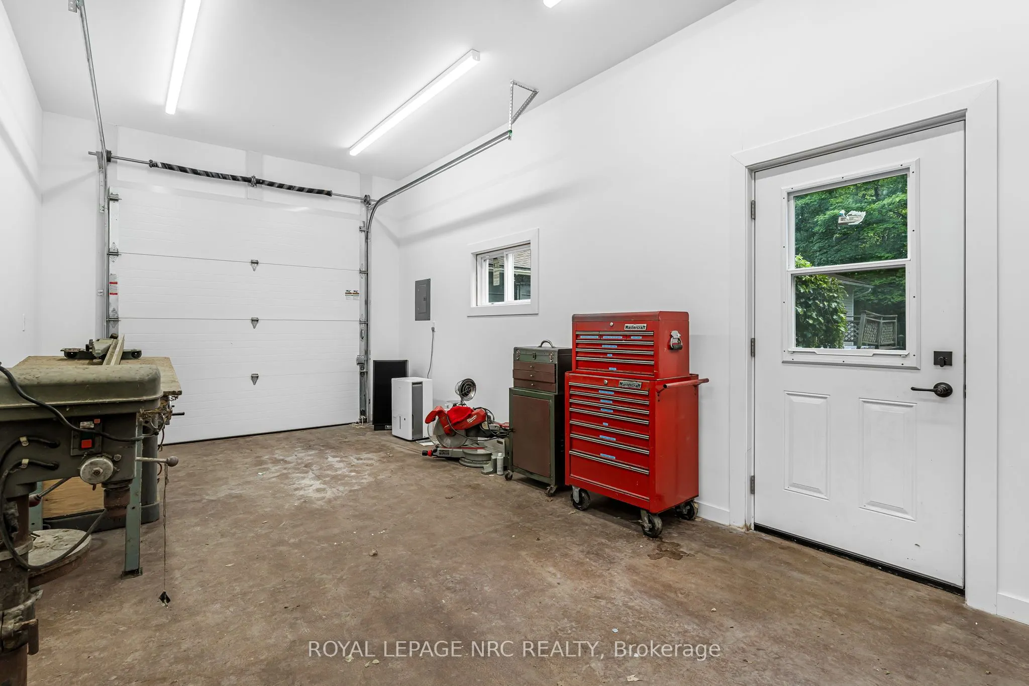 445 Gloria Road