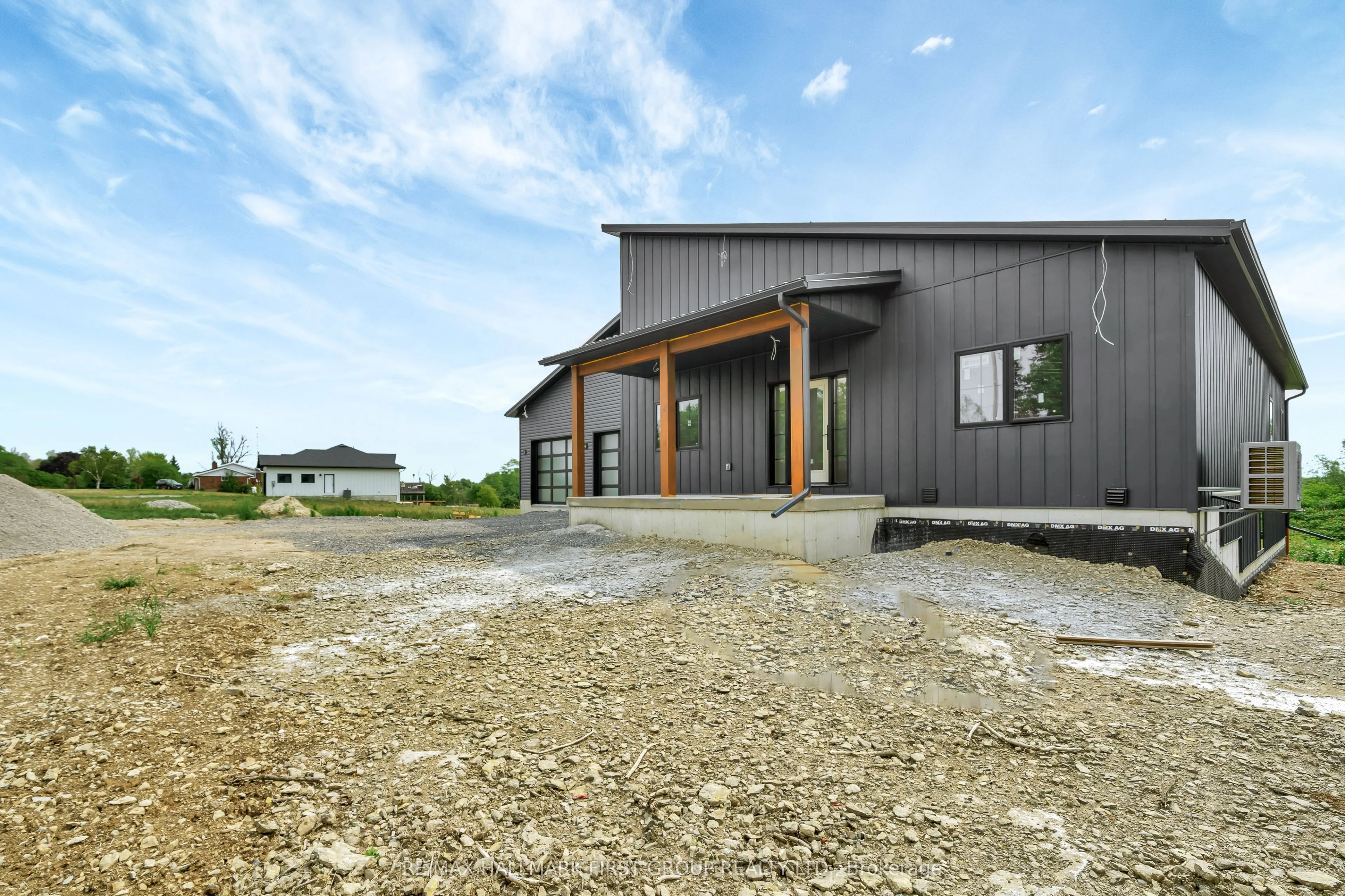 19115 Loyalist Parkway