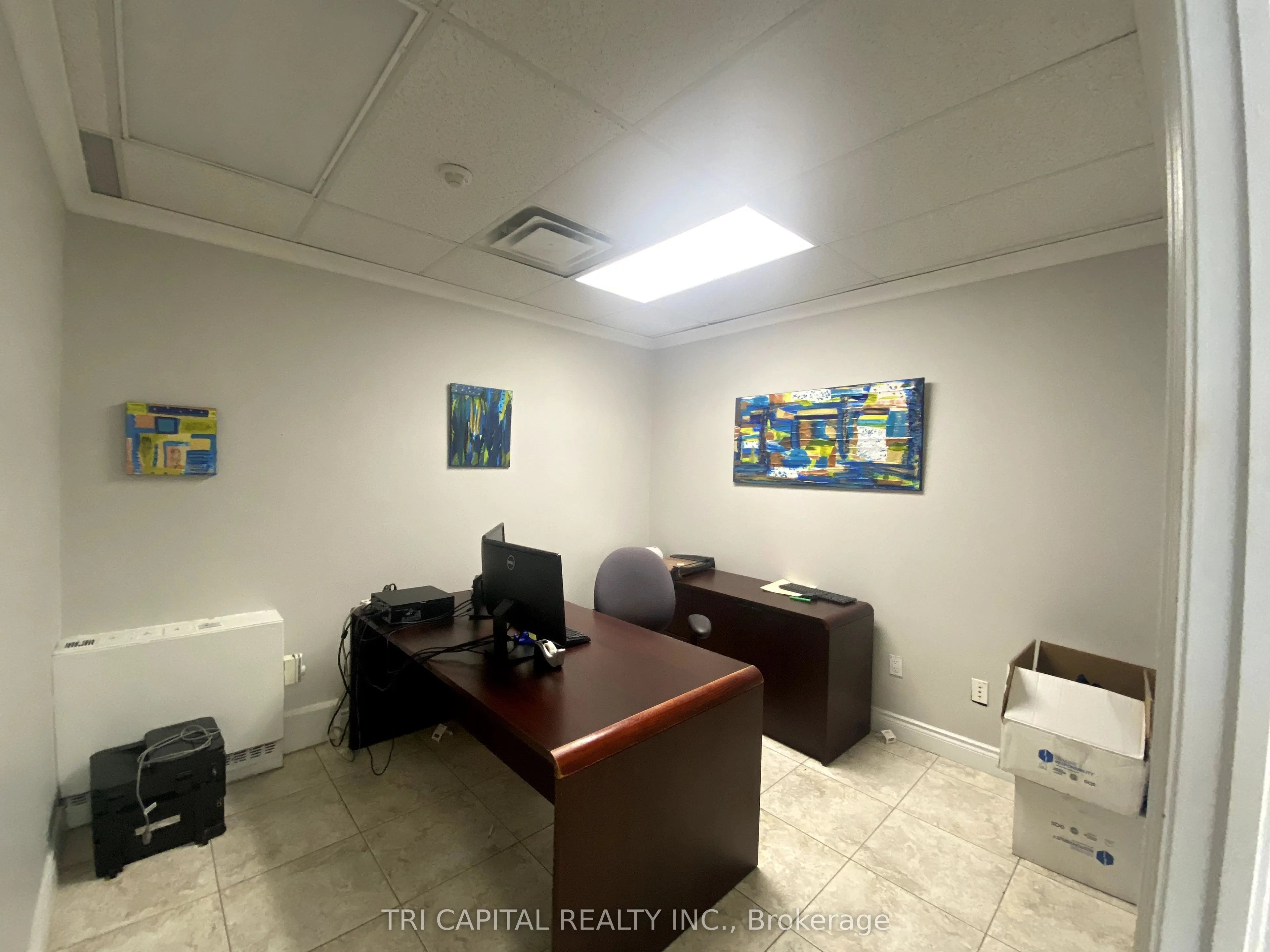470 Dundas Street, #106