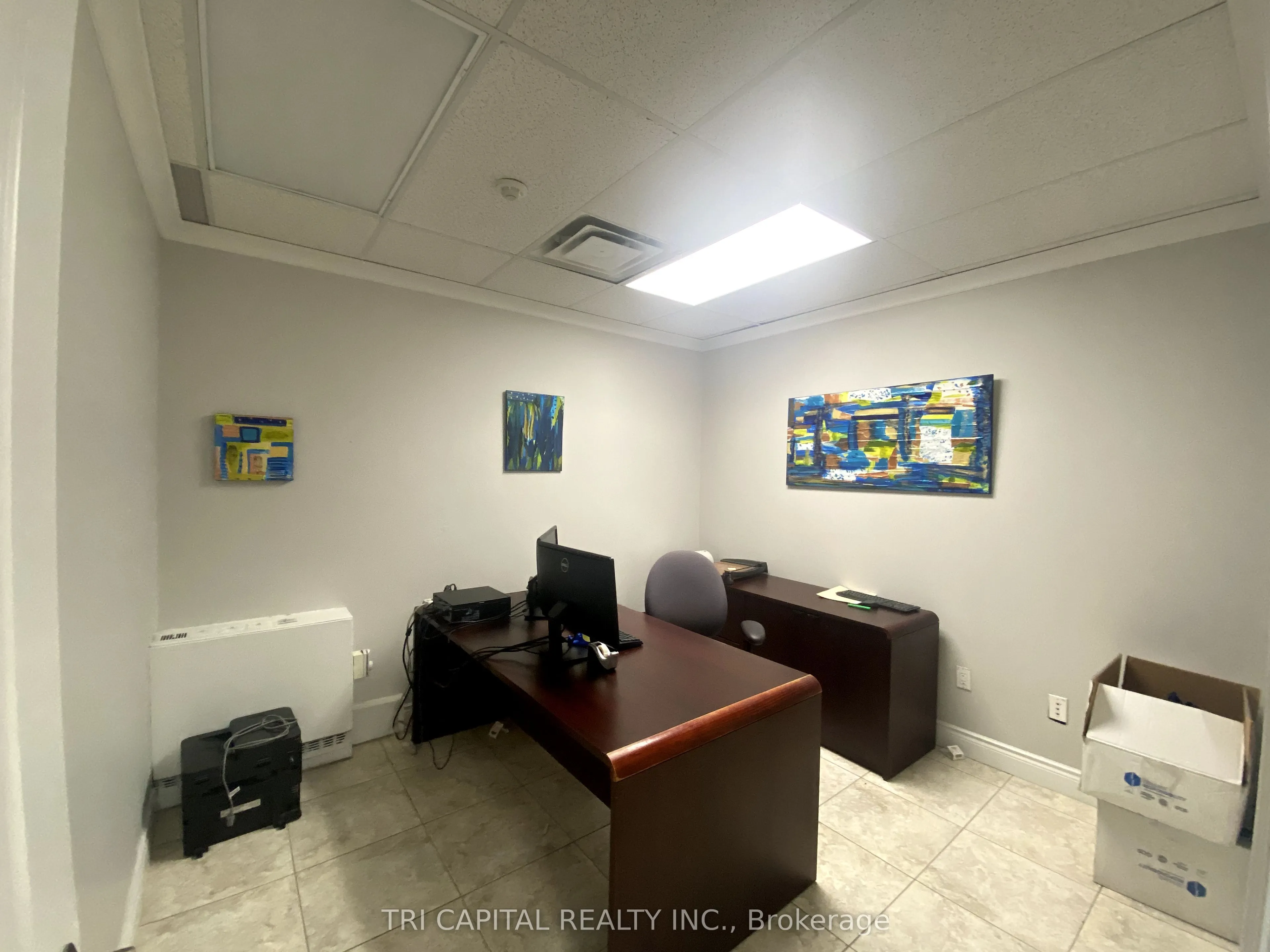 470 Dundas Street, #106