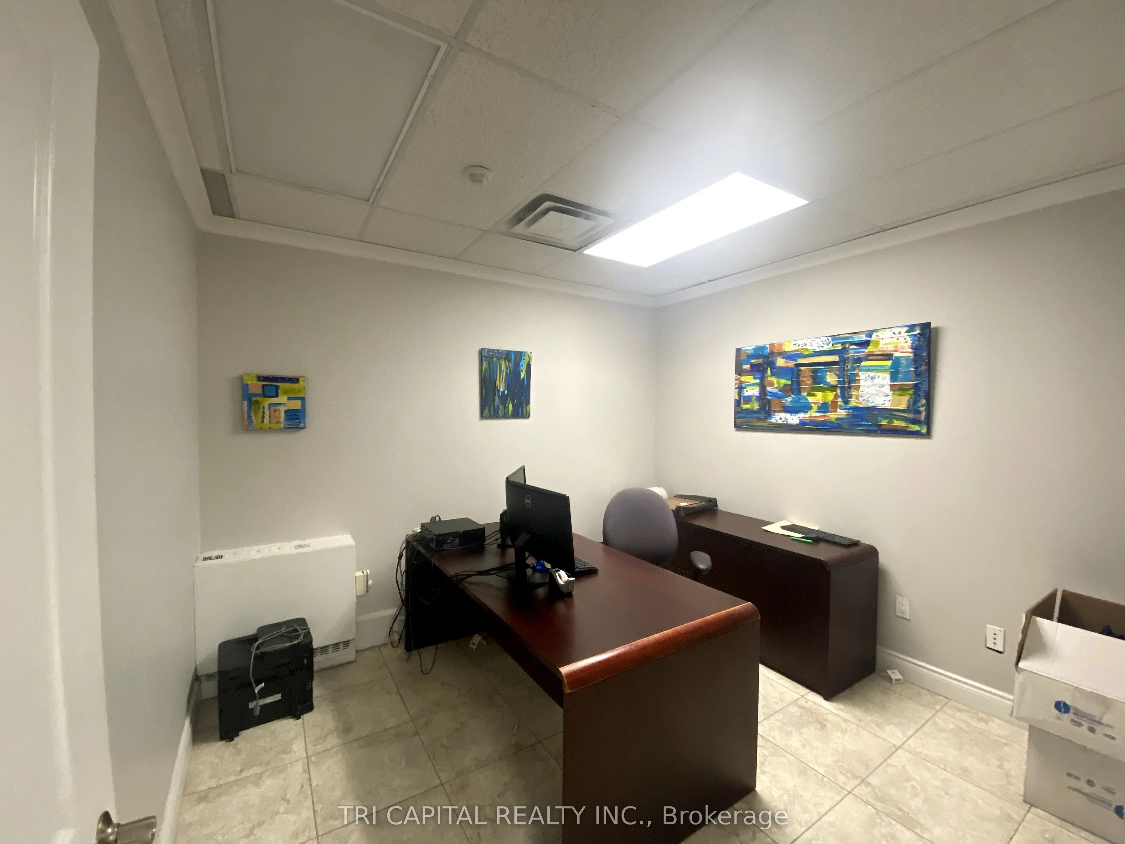 470 Dundas Street, #106