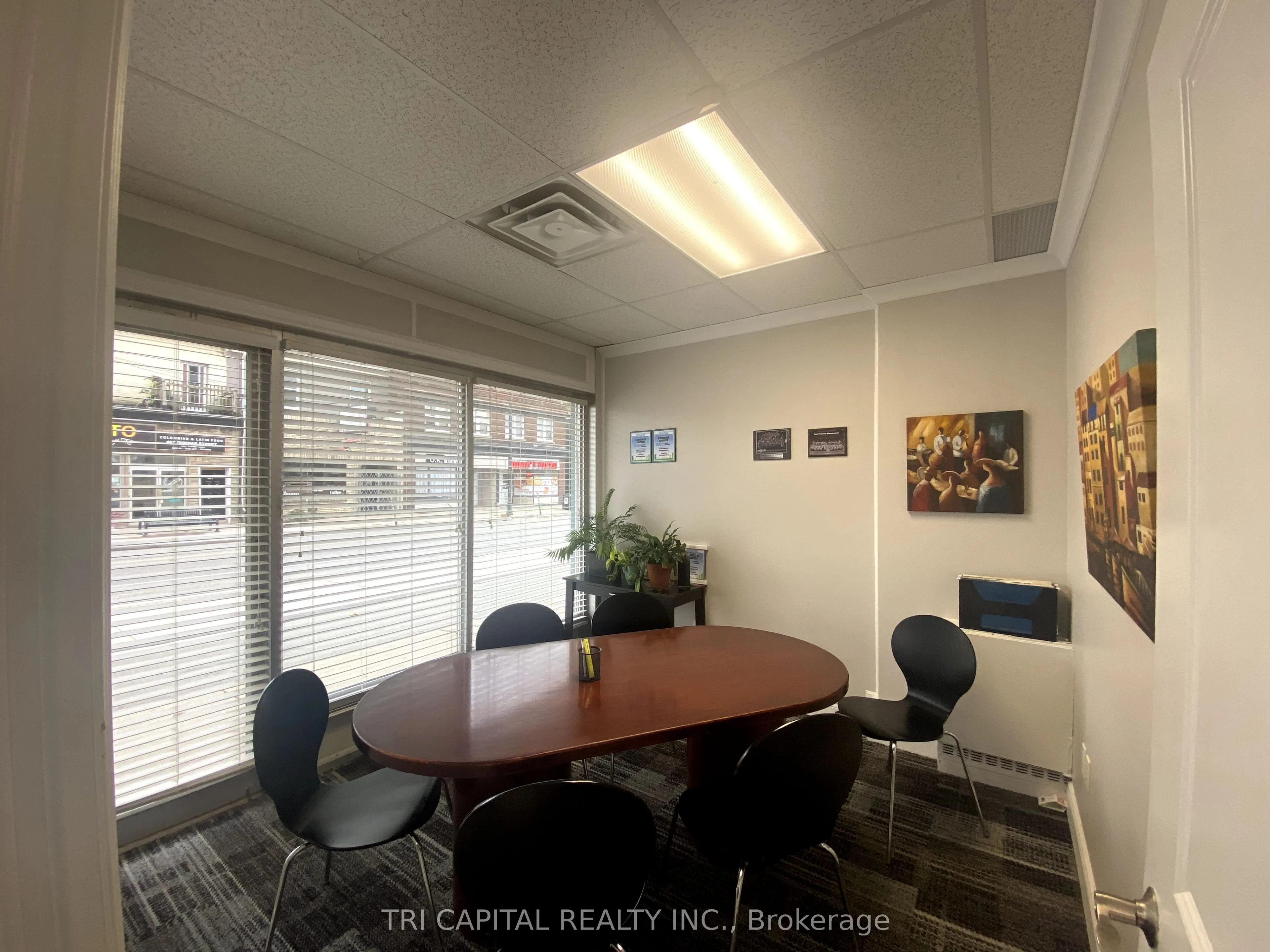 470 Dundas Street, #106