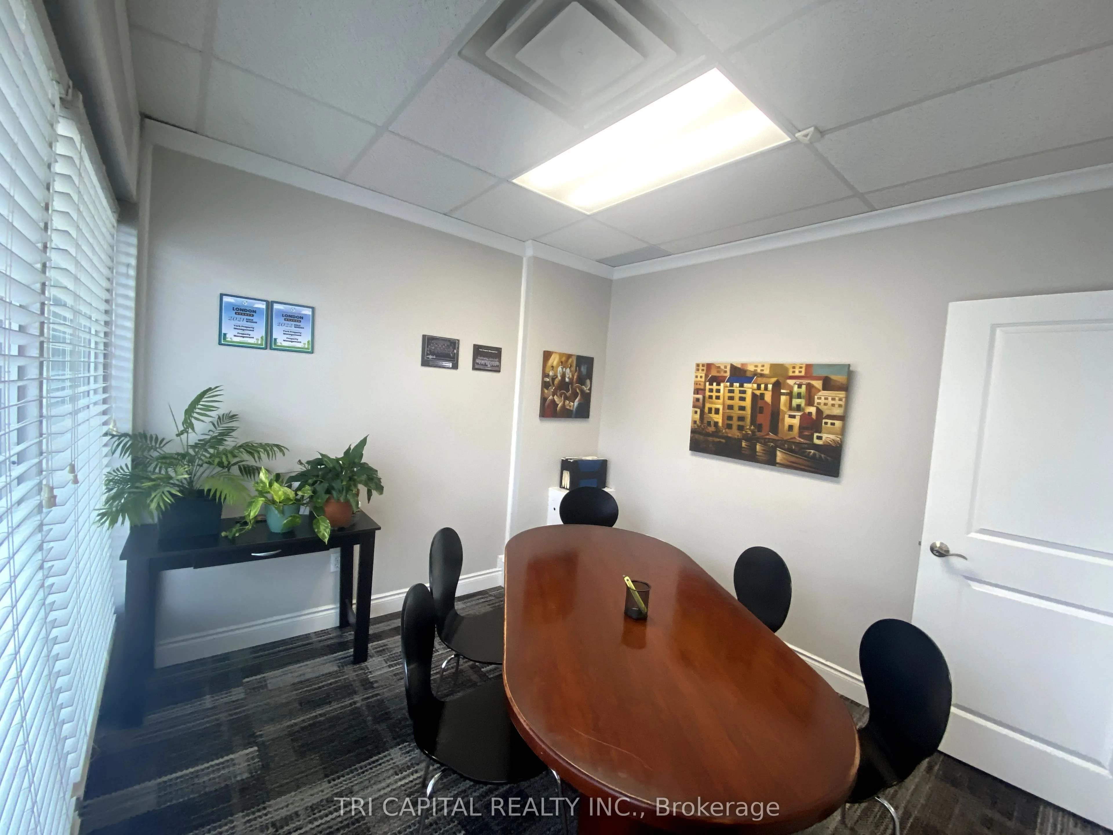 470 Dundas Street, #106