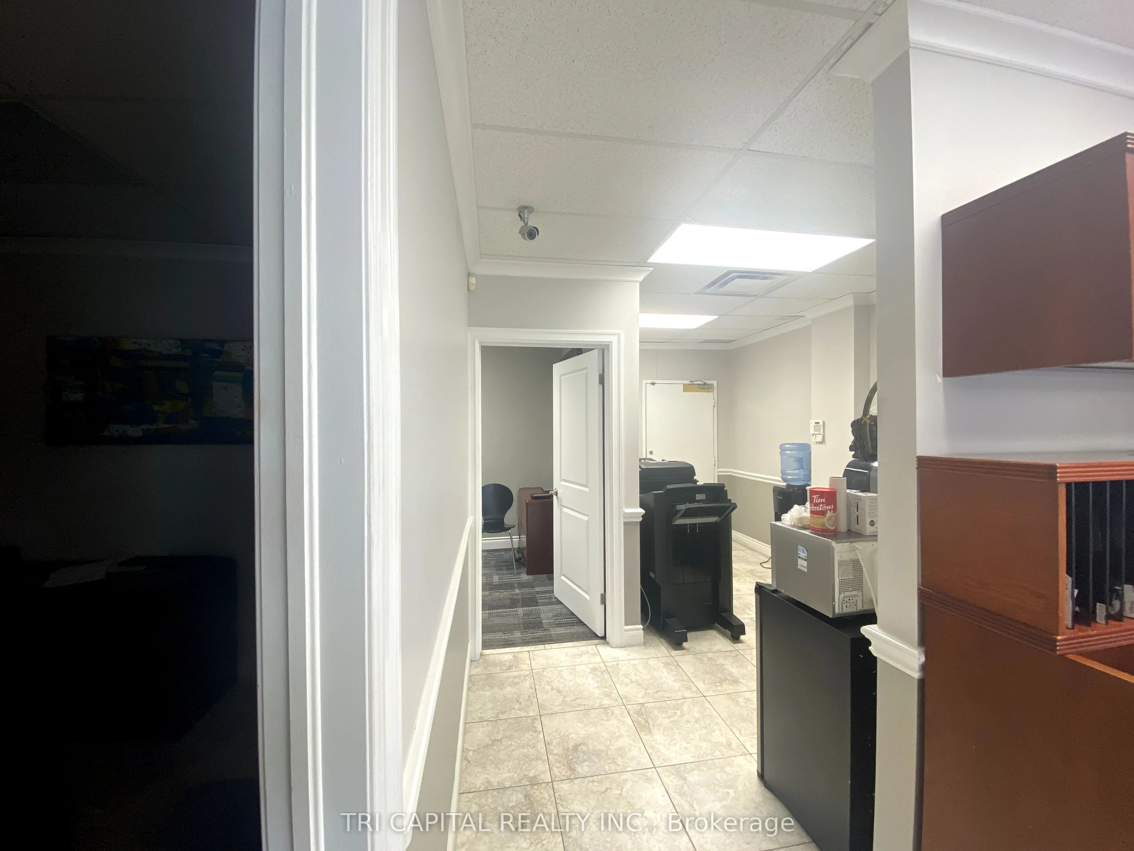 470 Dundas Street, #106