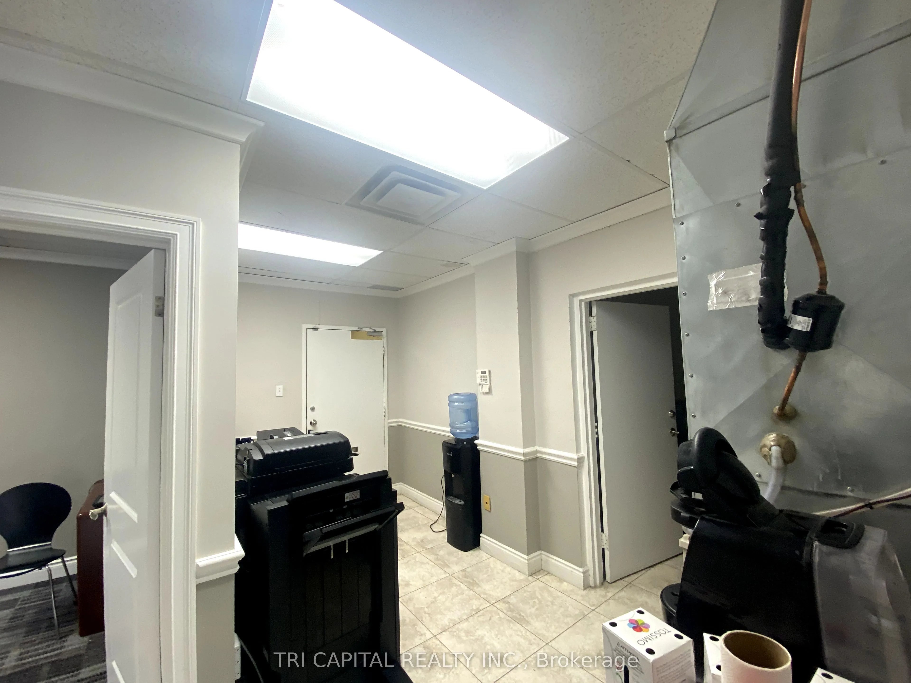 470 Dundas Street, #106