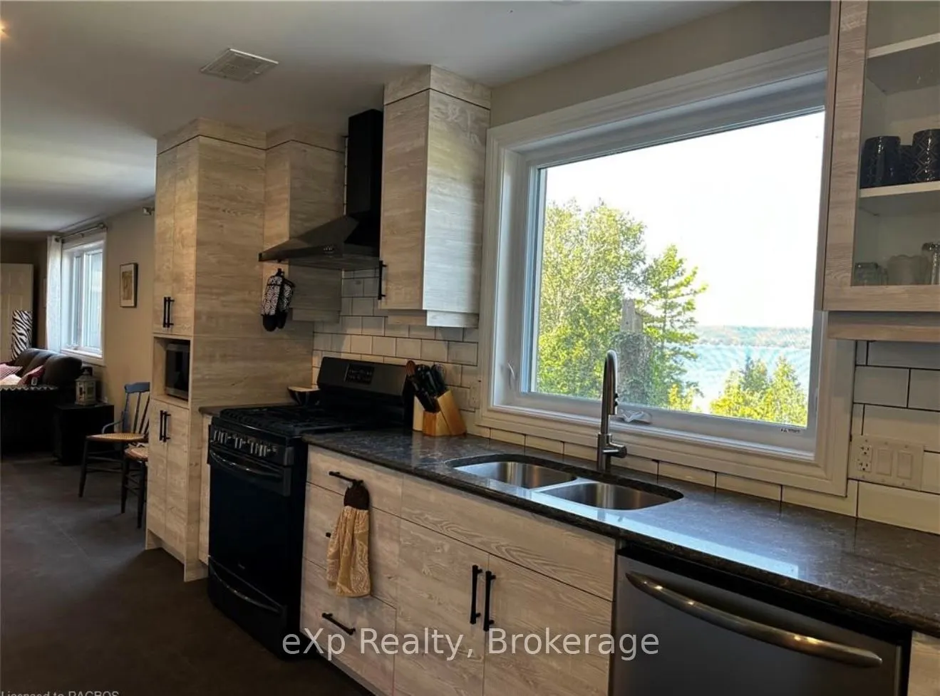 502435 Grey Road 1 Road