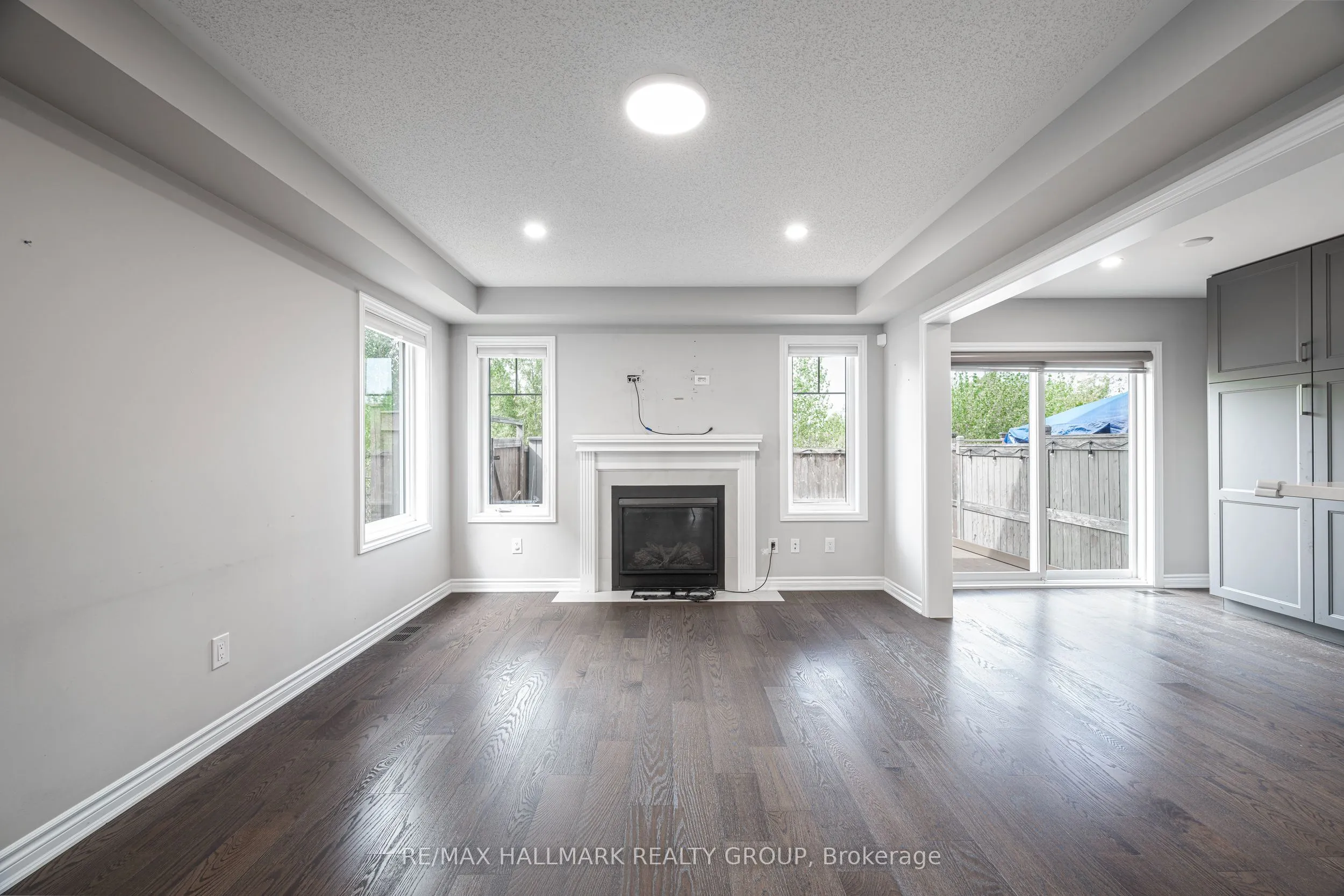 738 Mayfly Crescent