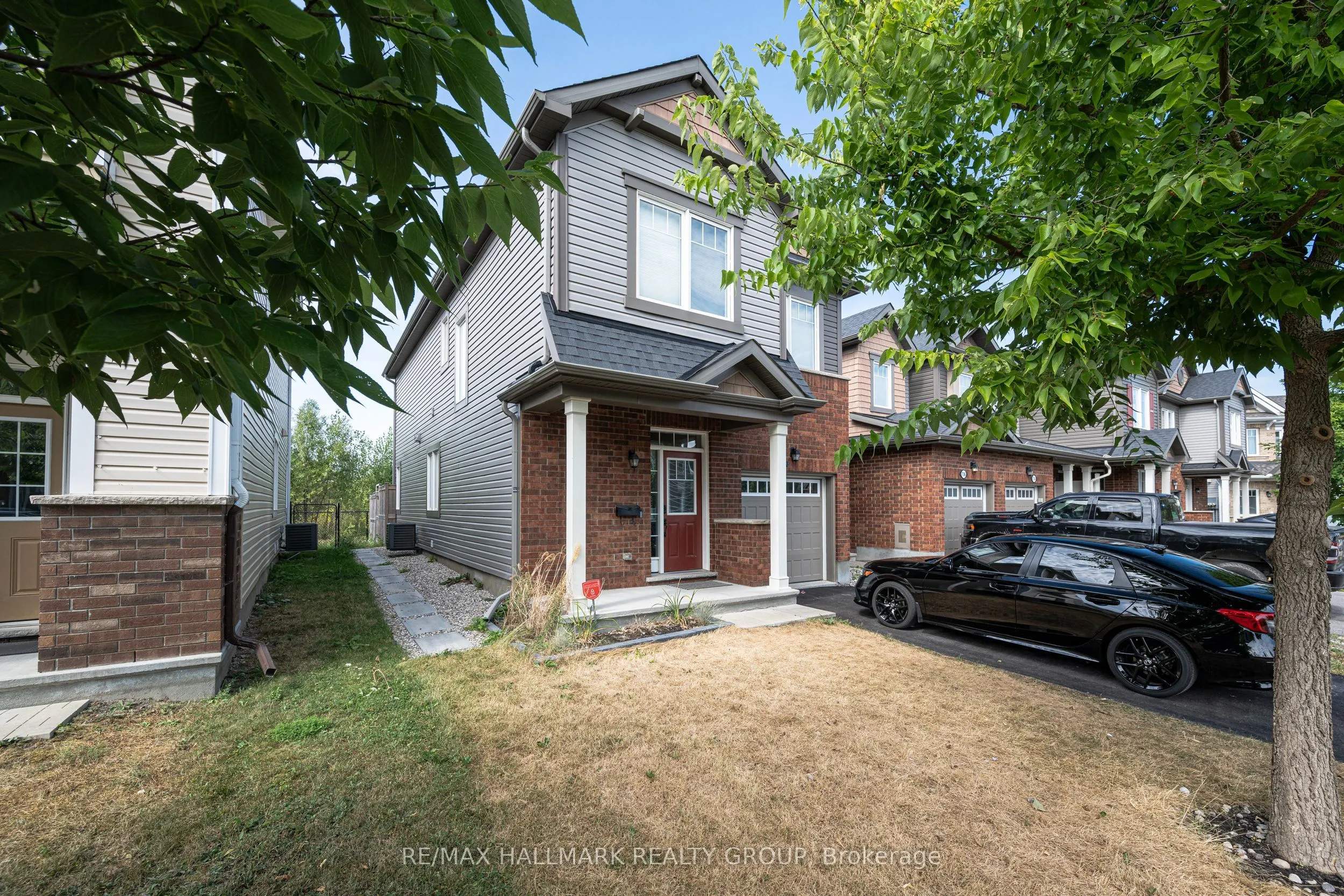 738 Mayfly Crescent