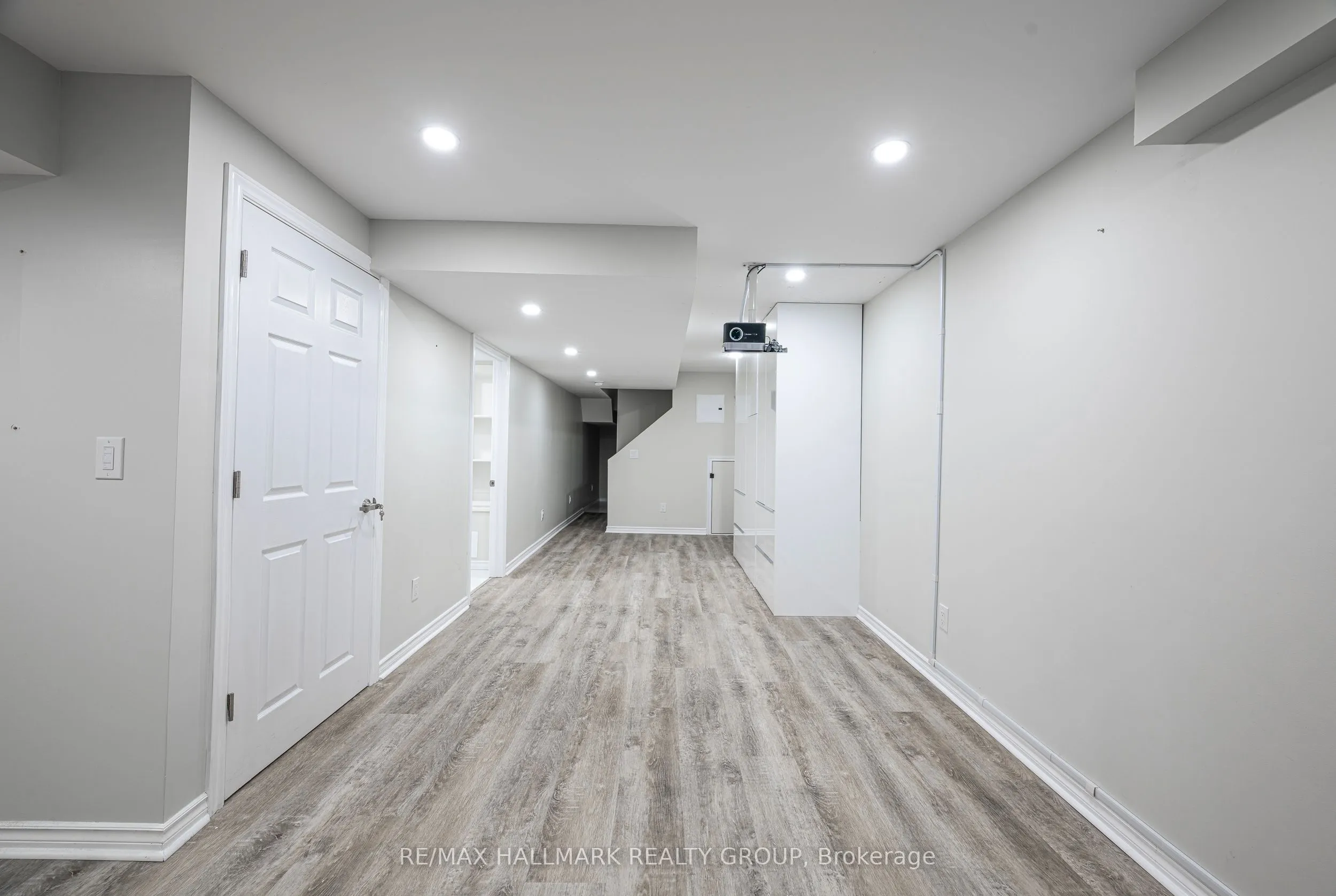 738 Mayfly Crescent