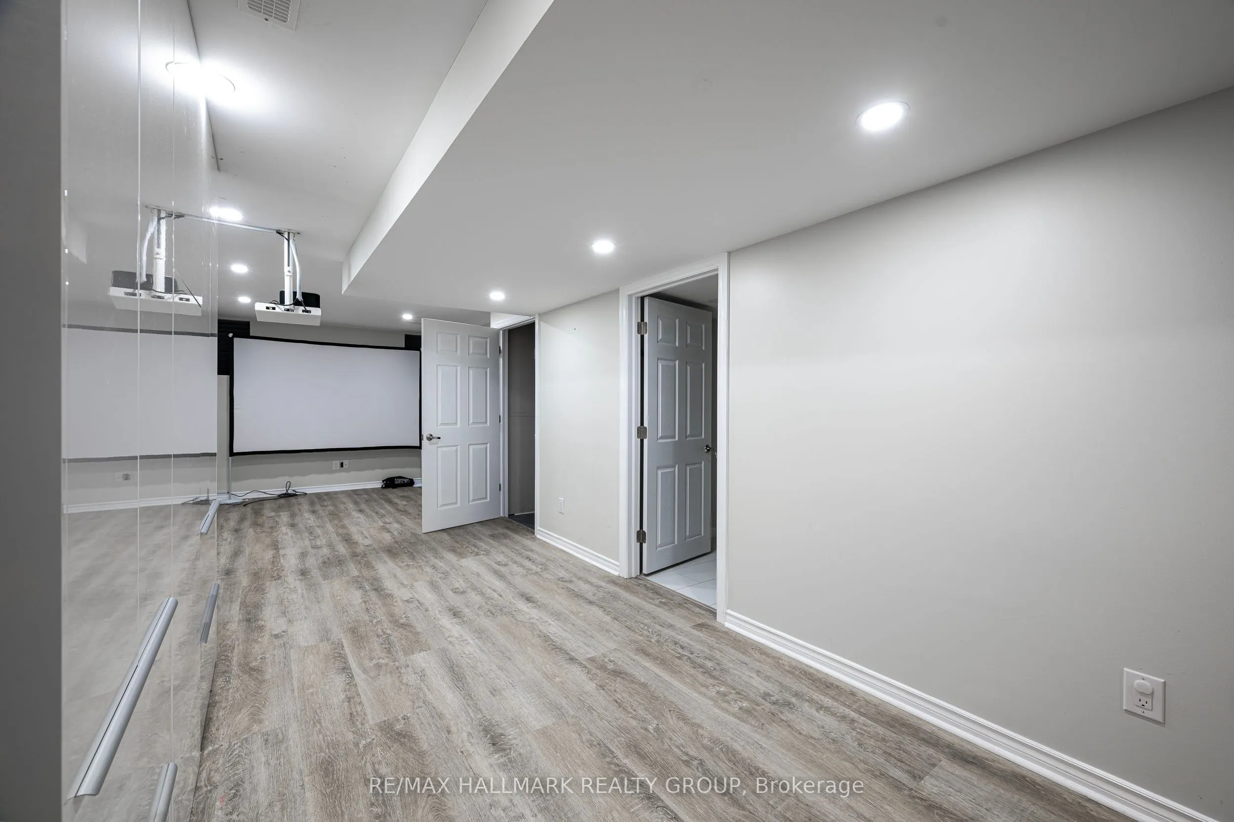 738 Mayfly Crescent