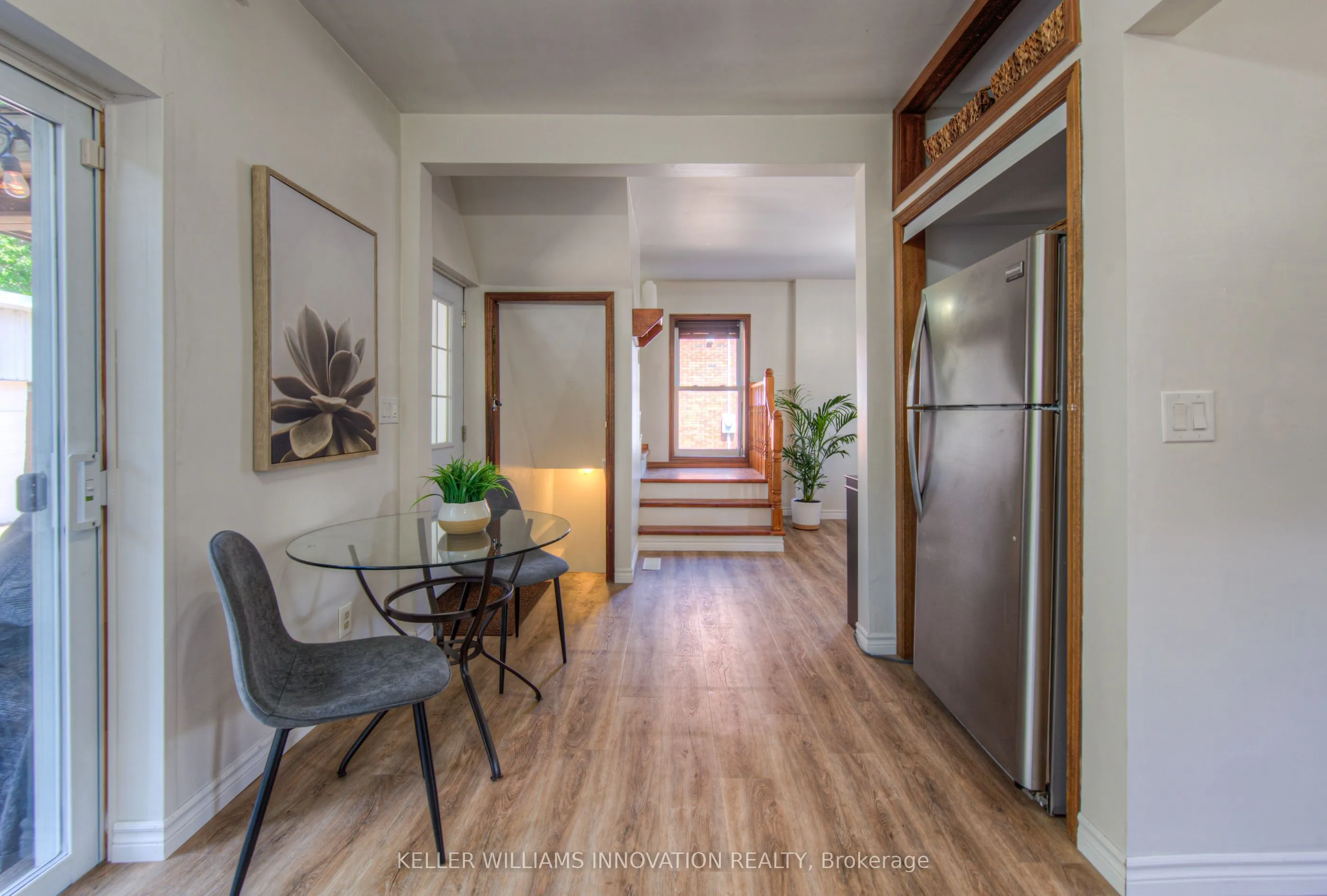 116 Cedar Street S