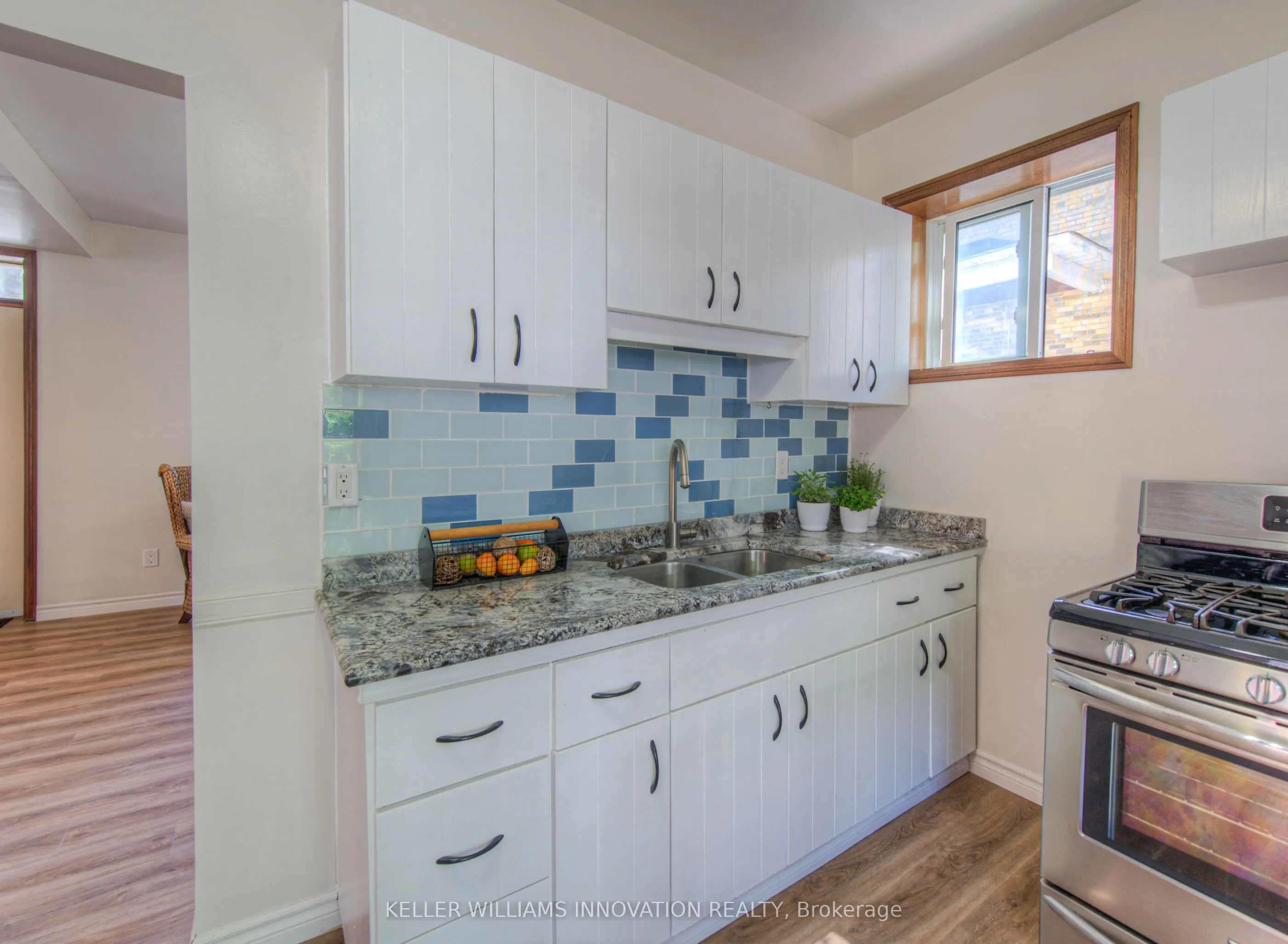 116 Cedar Street S