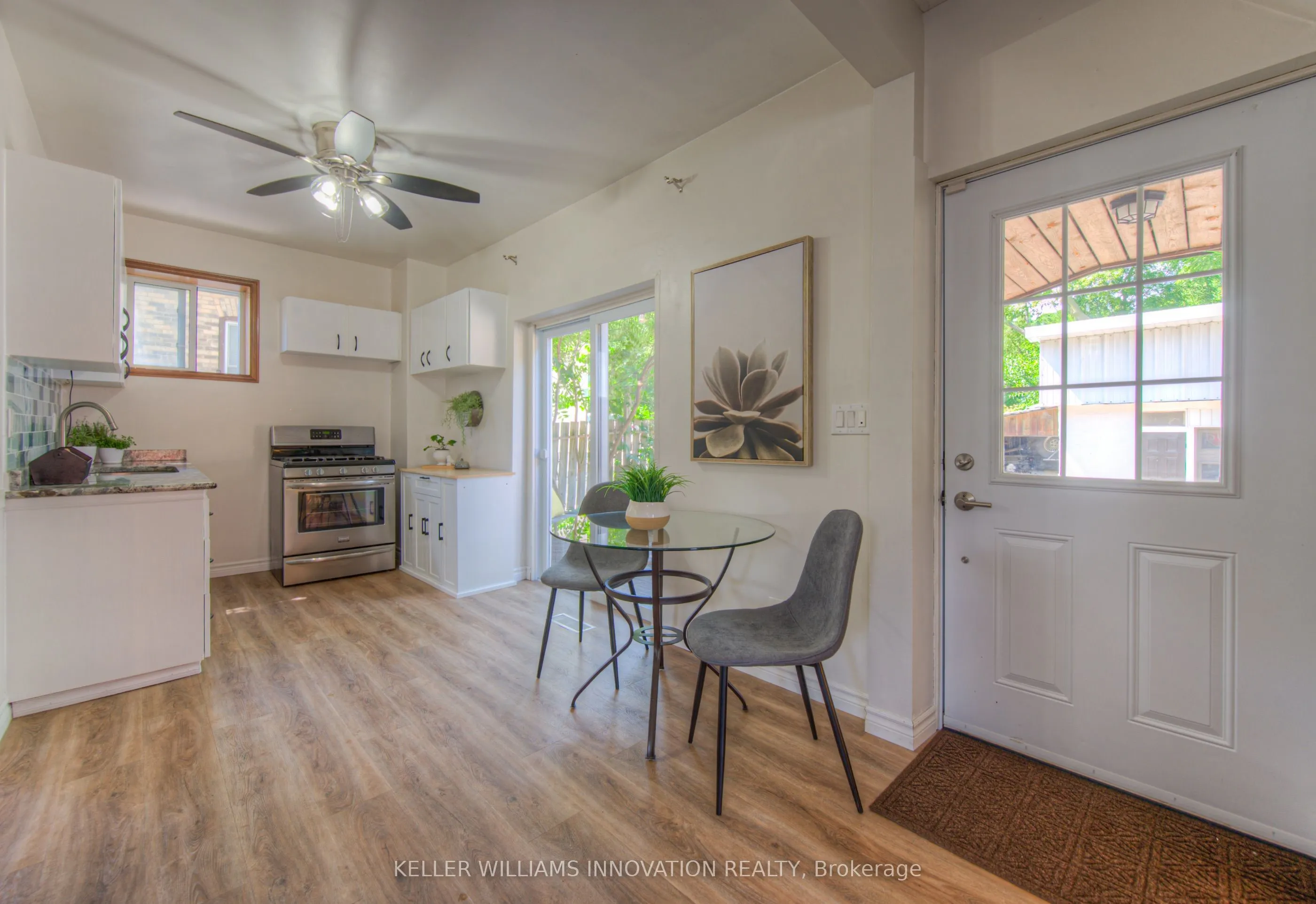 116 Cedar Street S