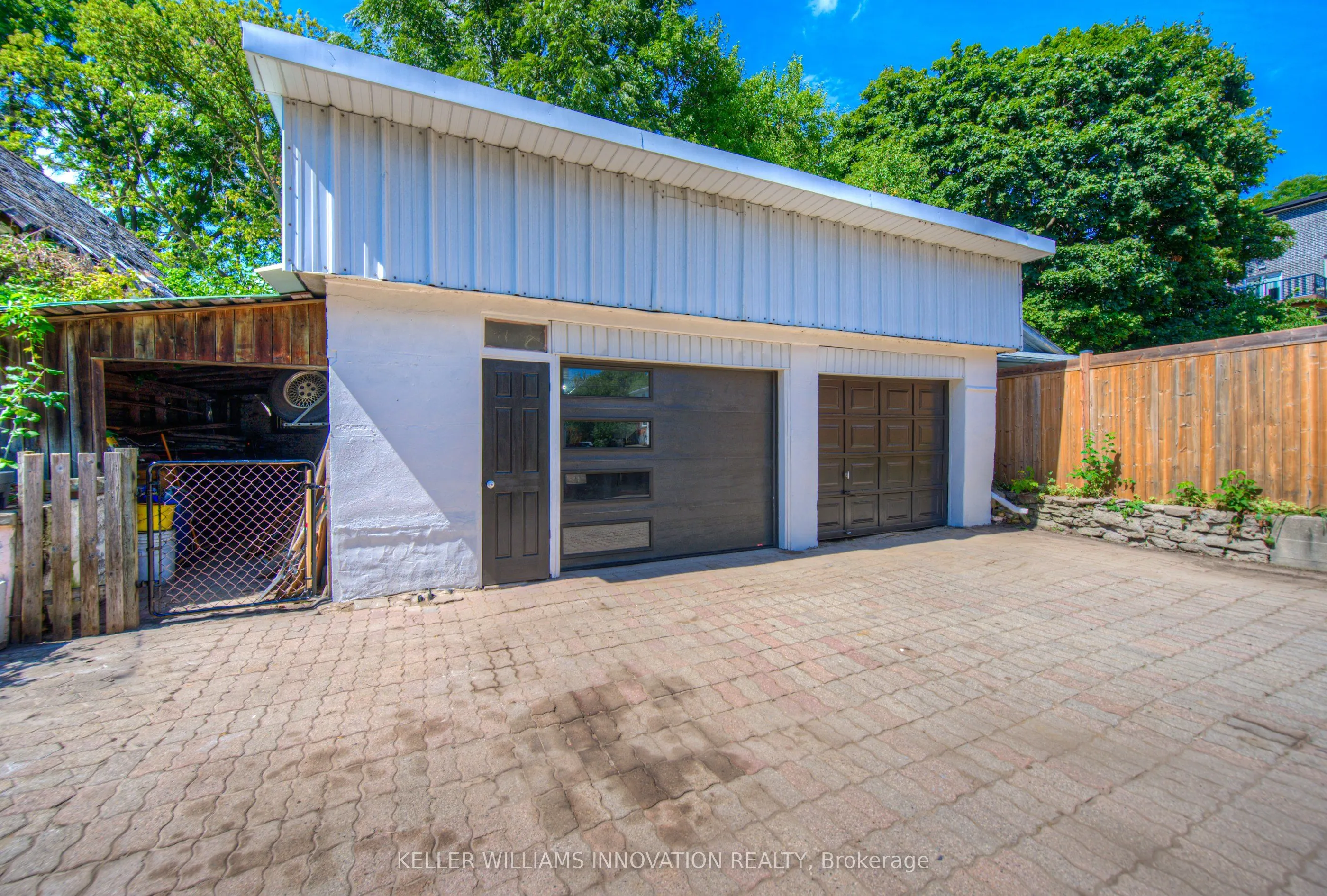116 Cedar Street S