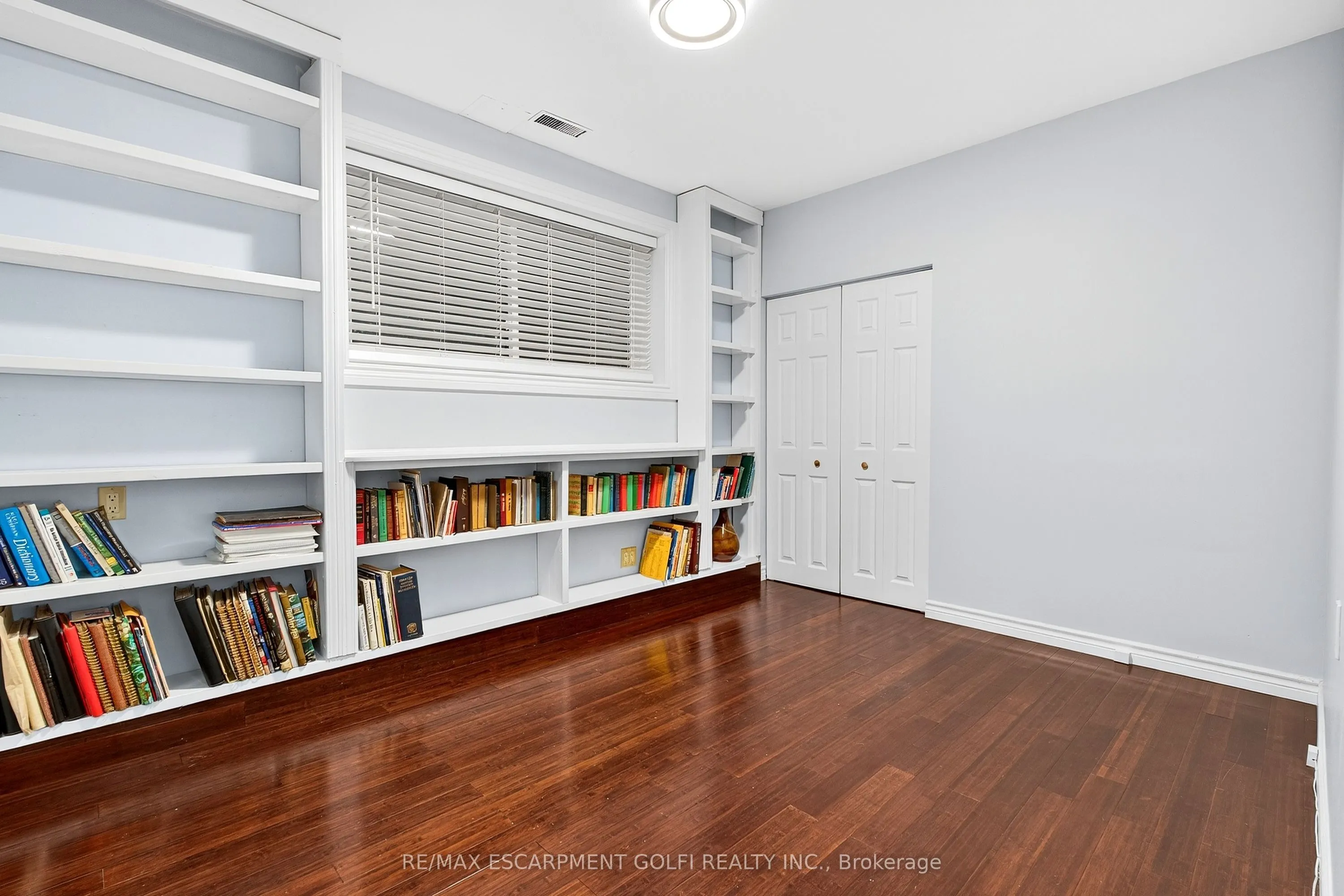 4542 Nancy Drive