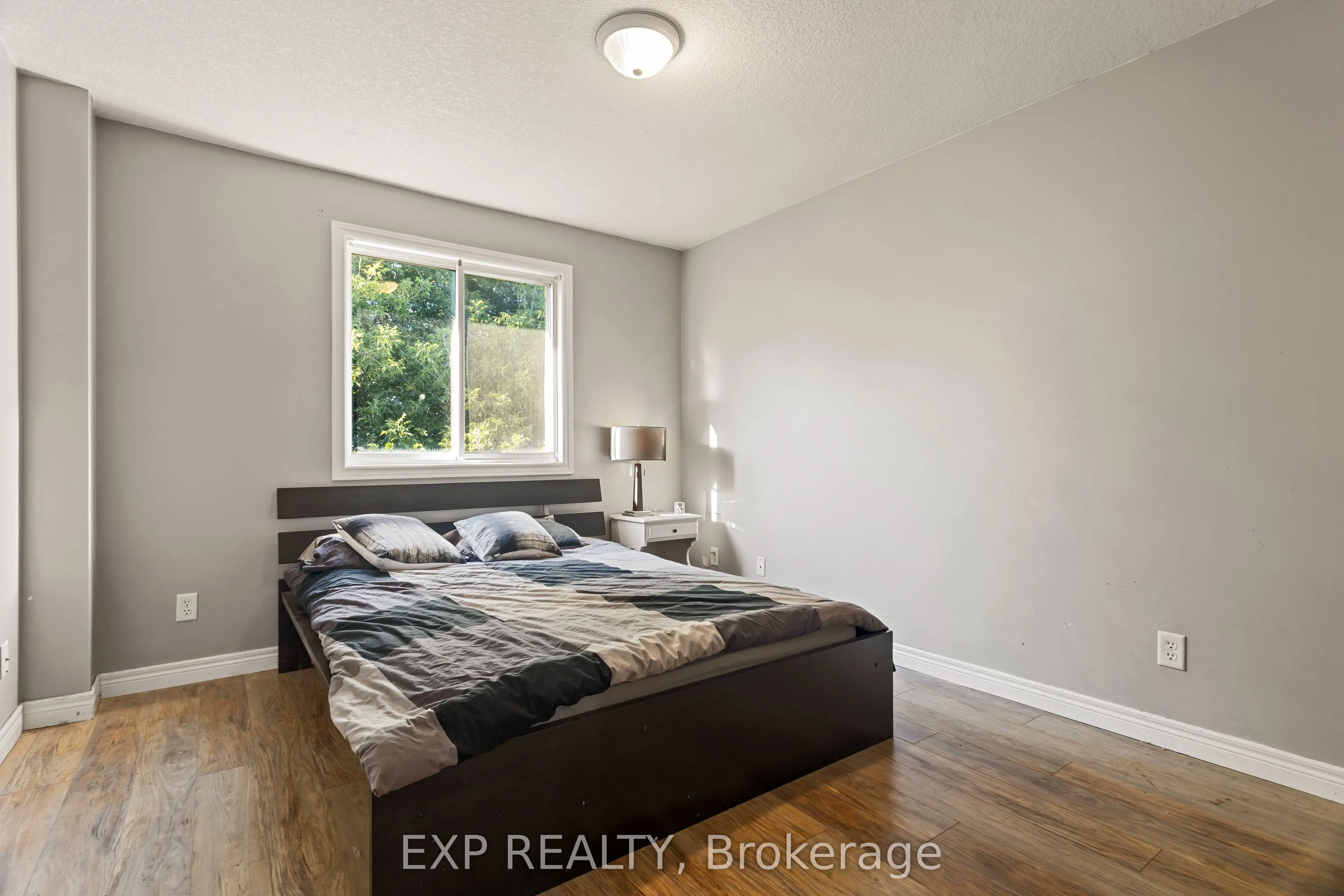 118 Chateau Crescent