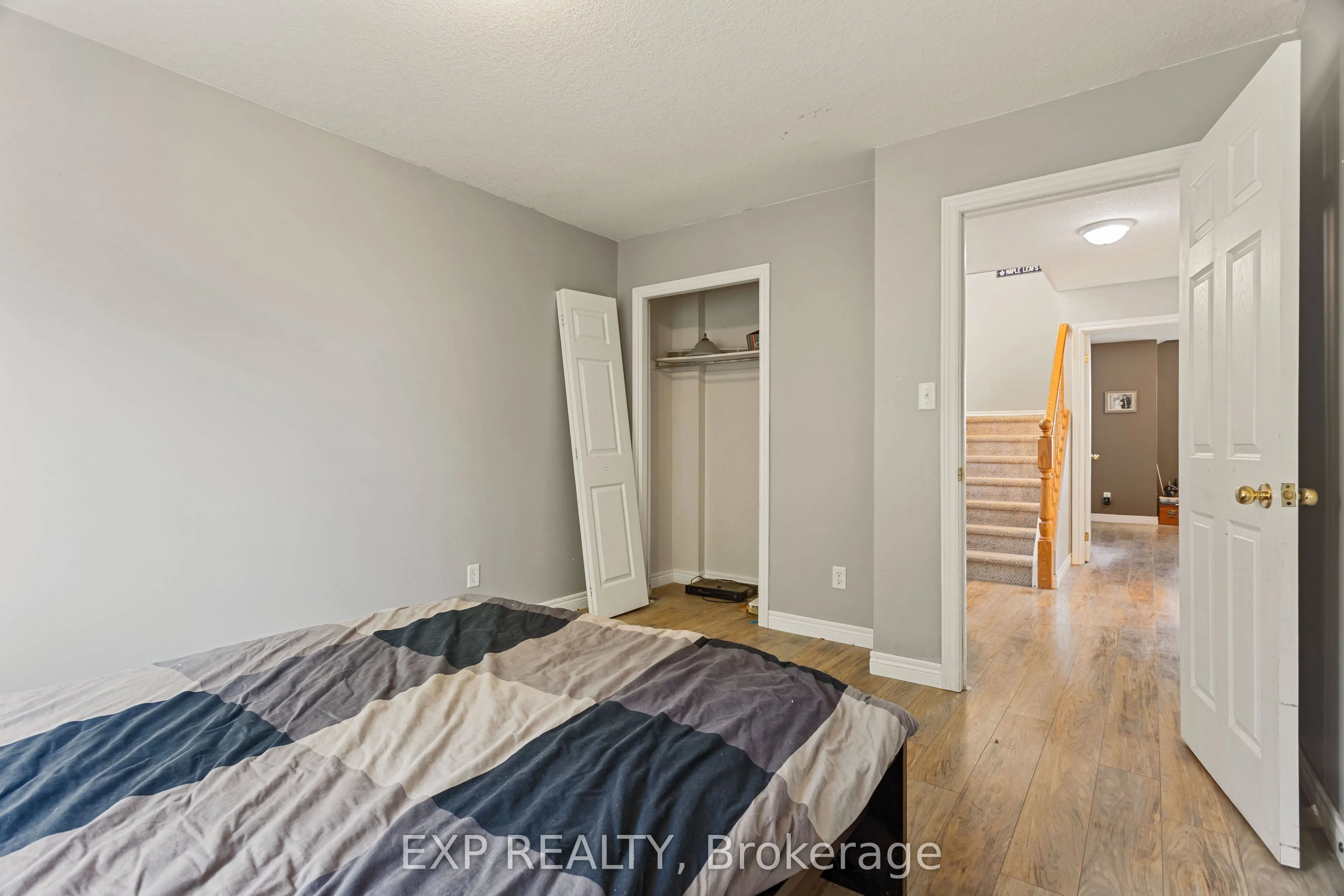 118 Chateau Crescent
