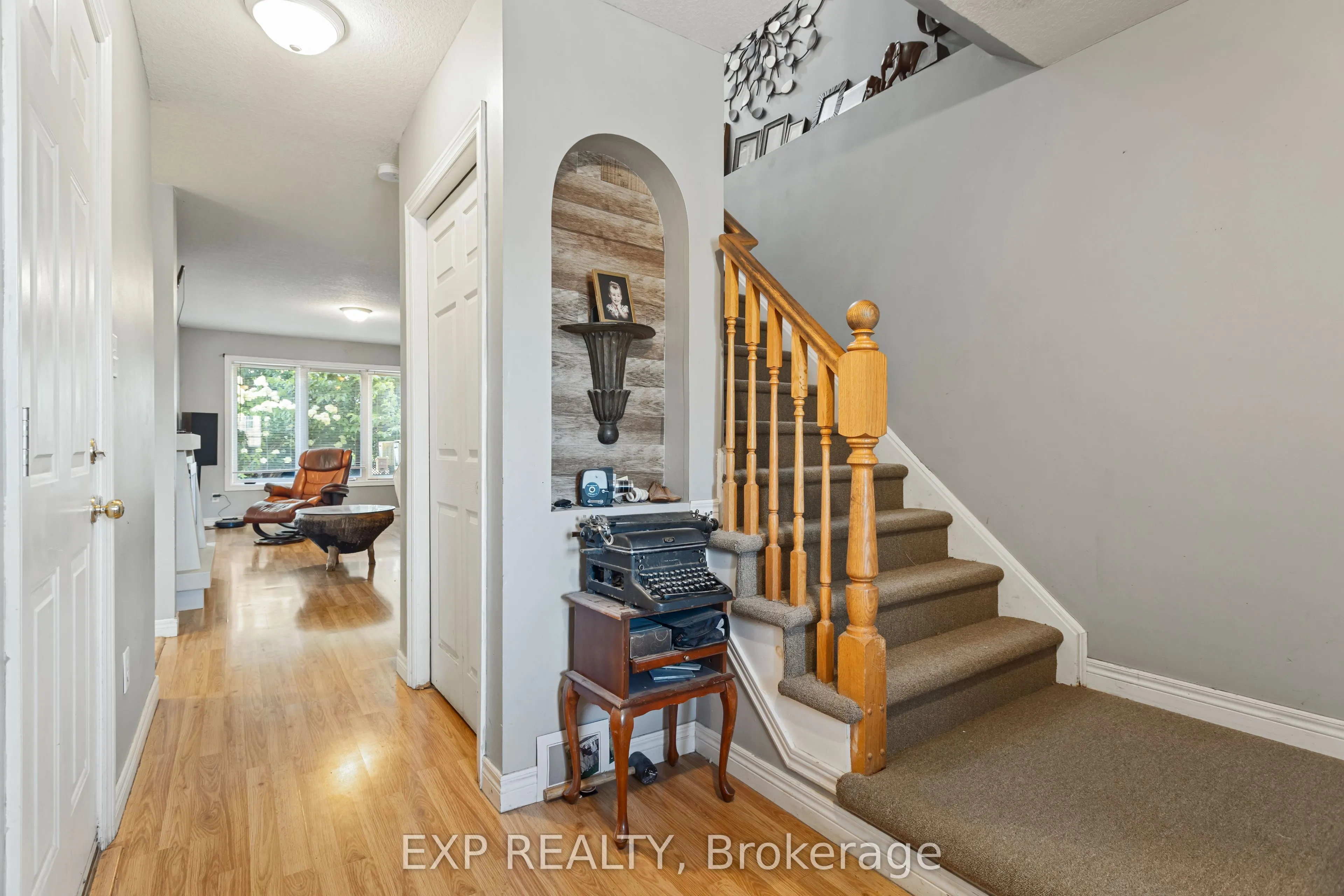 118 Chateau Crescent