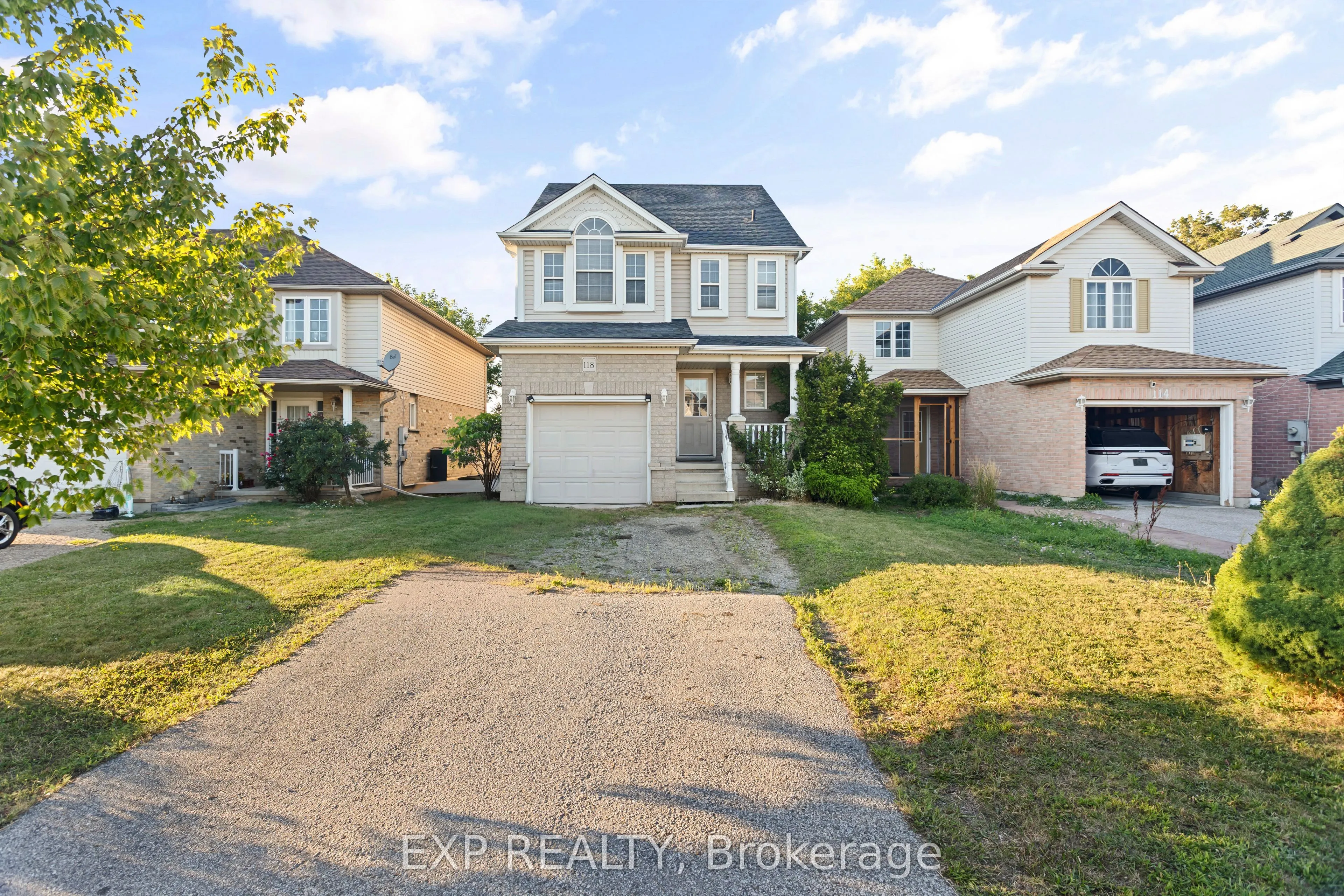 118 Chateau Crescent