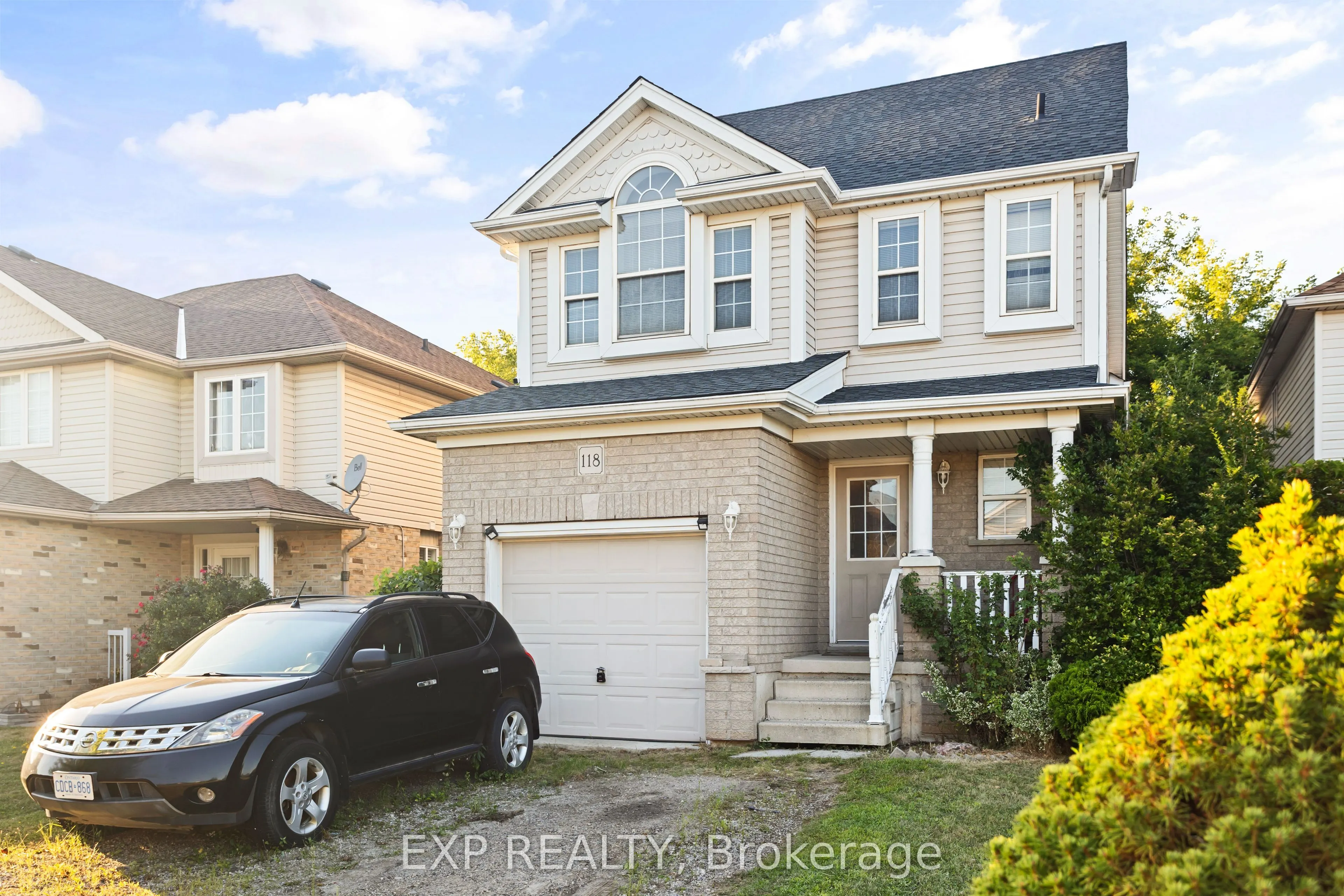 118 Chateau Crescent