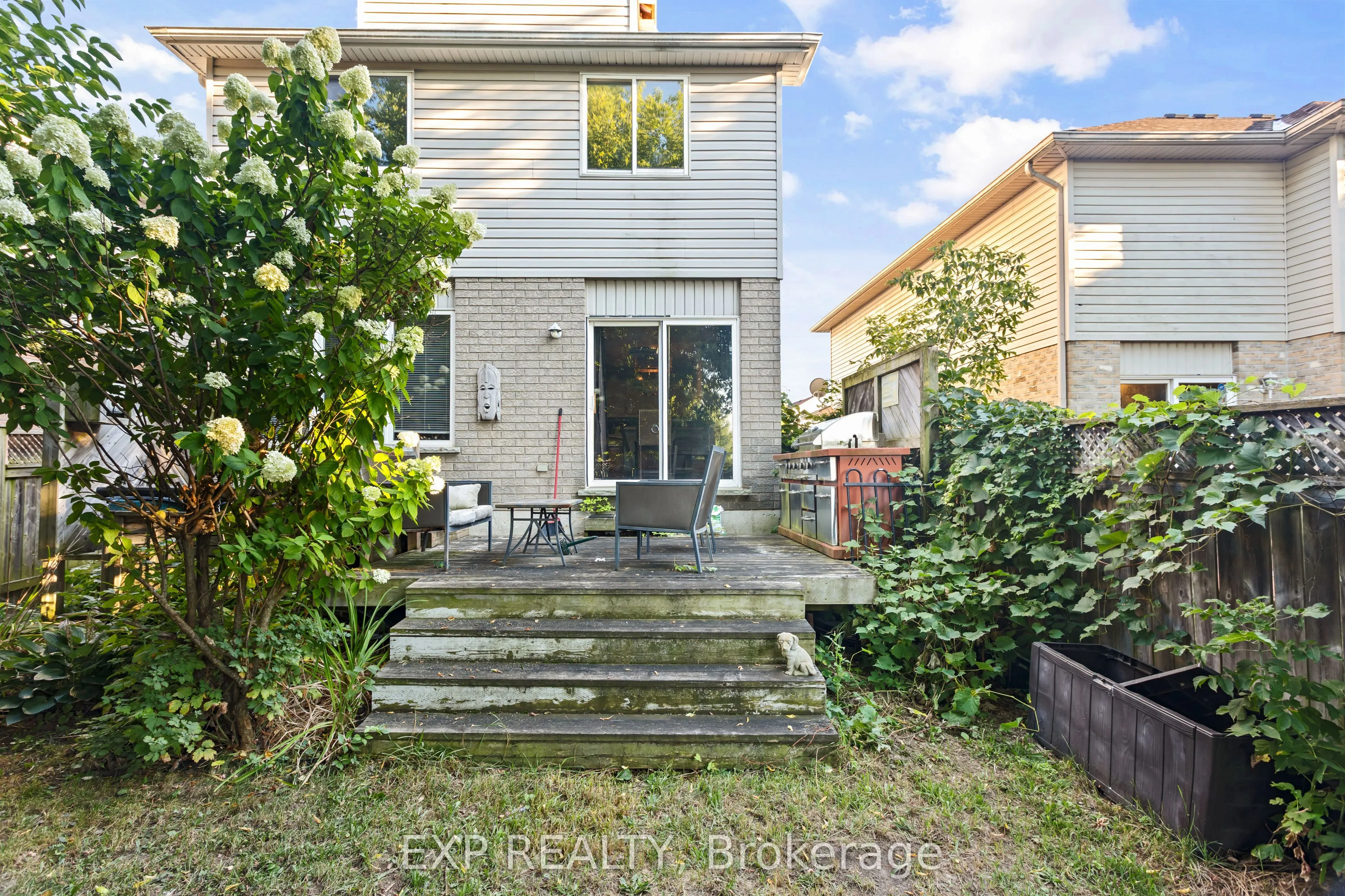 118 Chateau Crescent