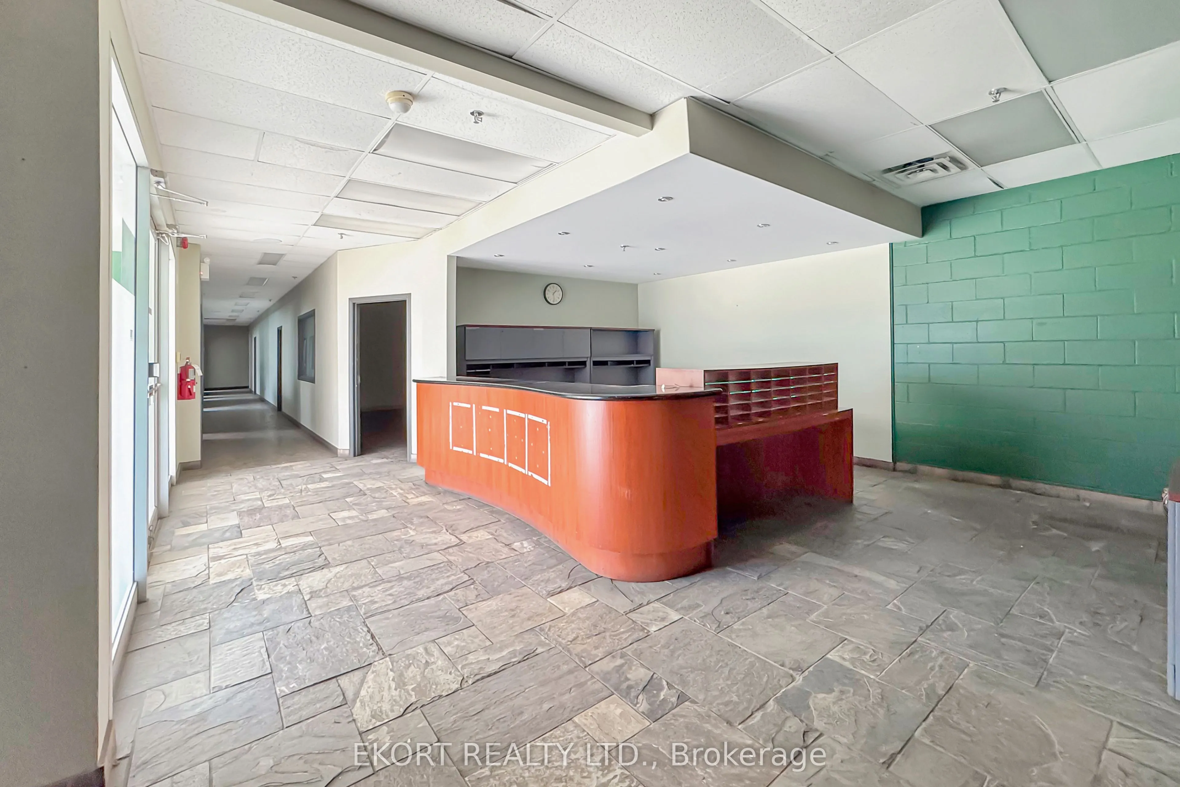 340 University Avenue