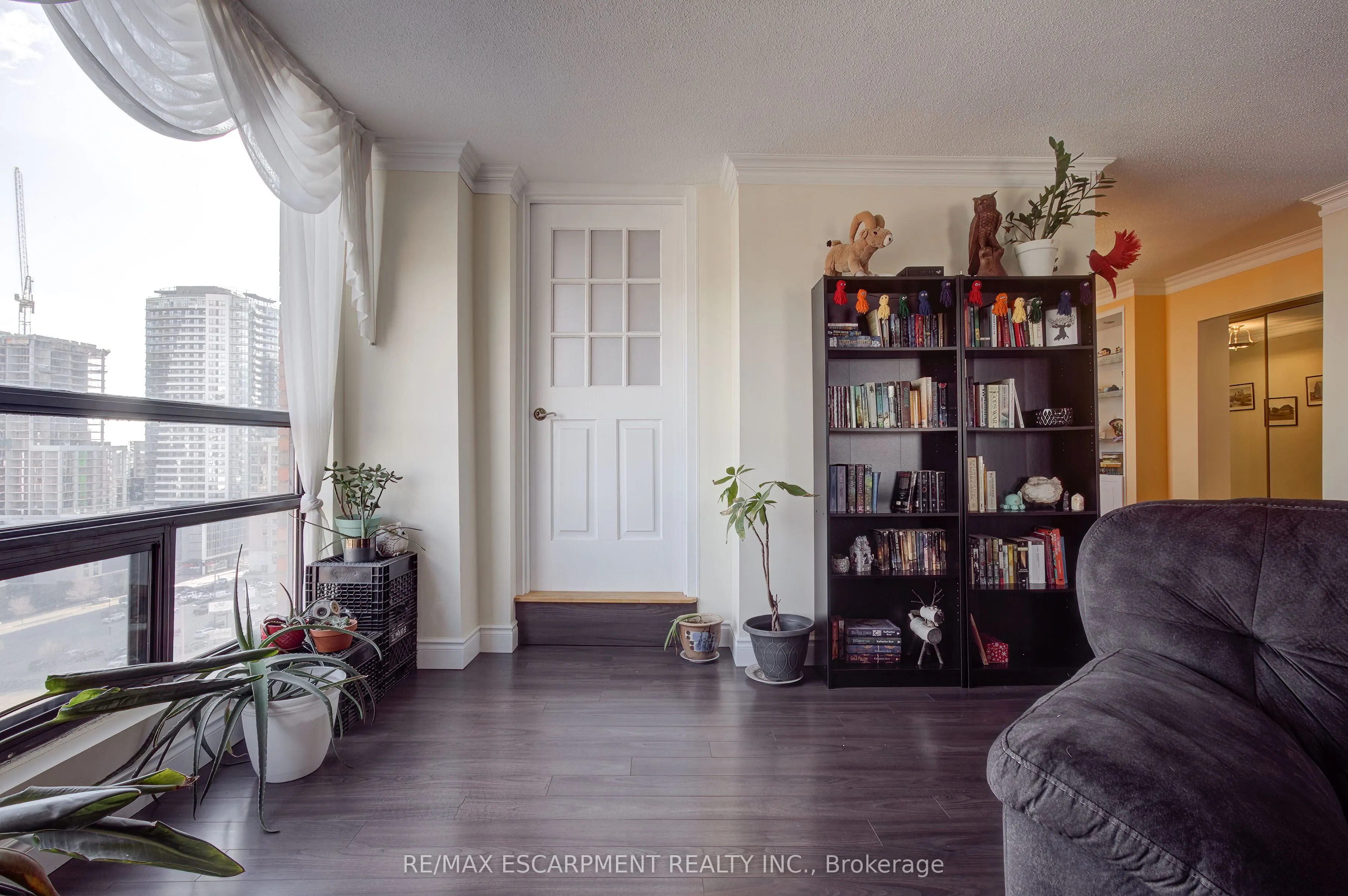 222 Jackson Street W, #1406