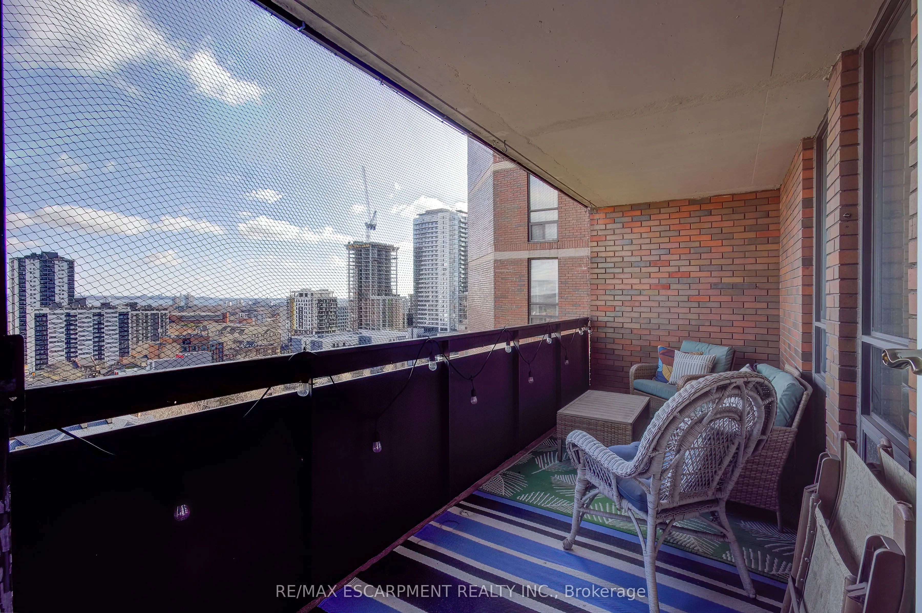 222 Jackson Street W, #1406