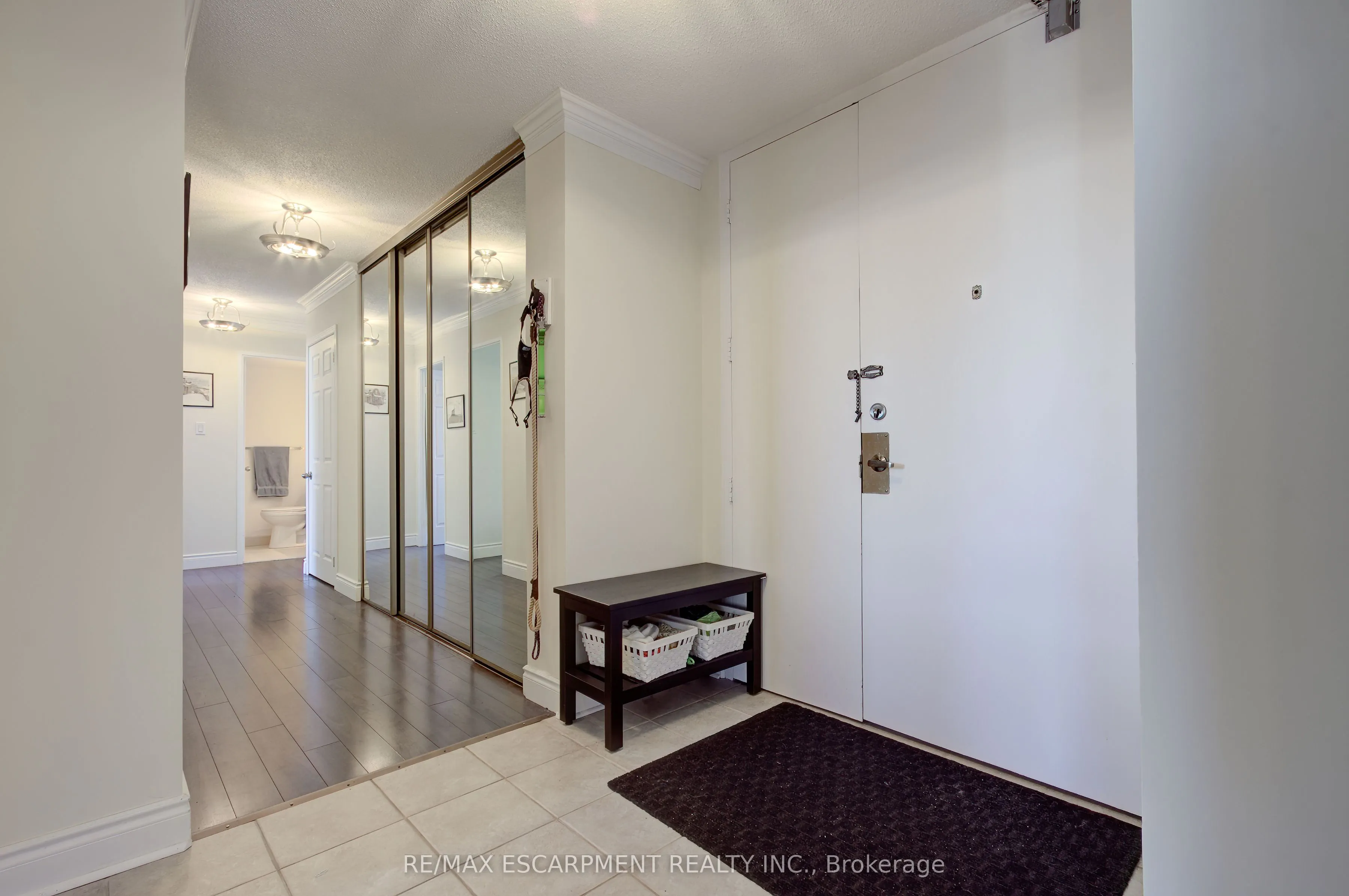 222 Jackson Street W, #1406