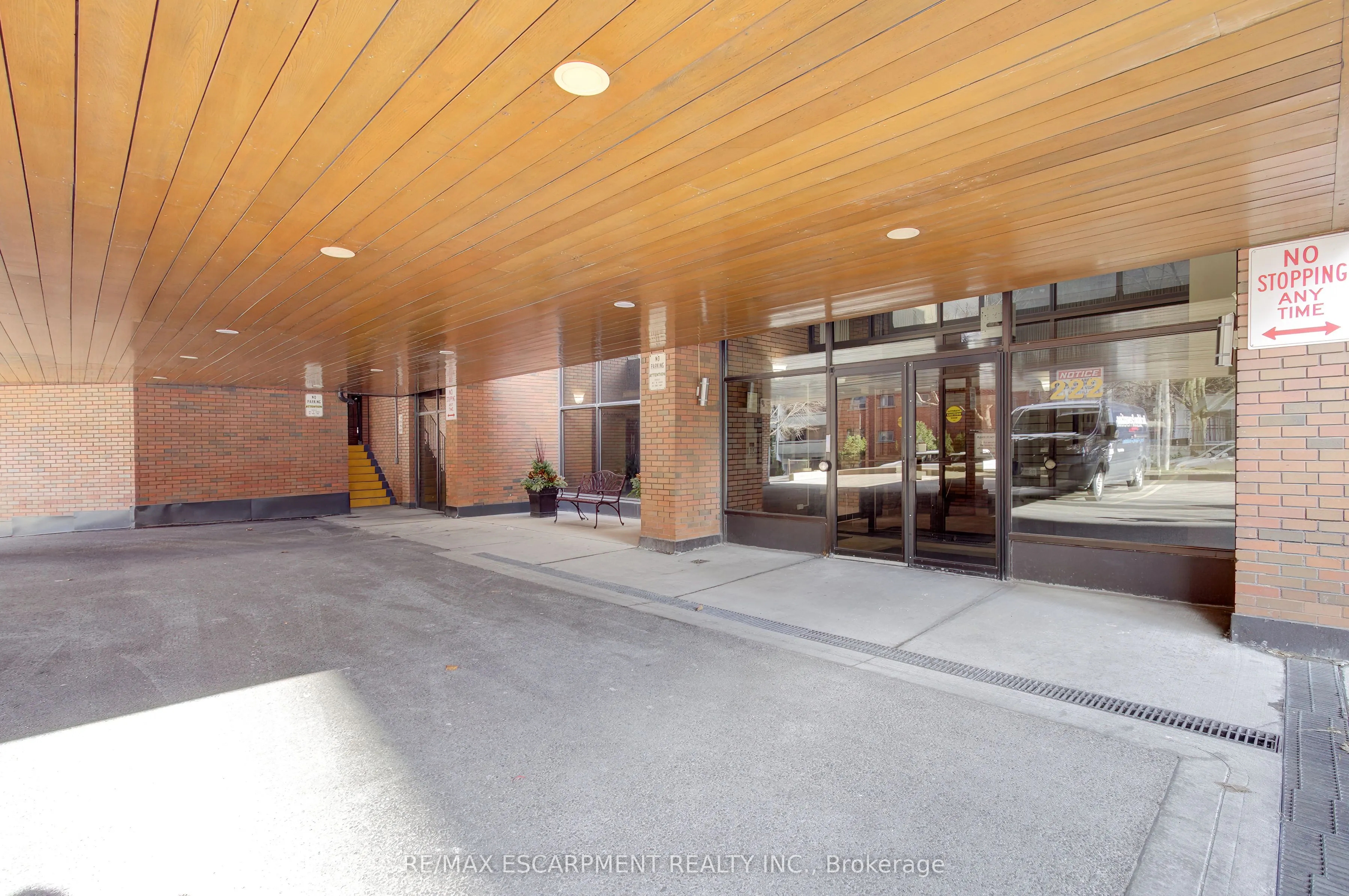 222 Jackson Street W, #1406