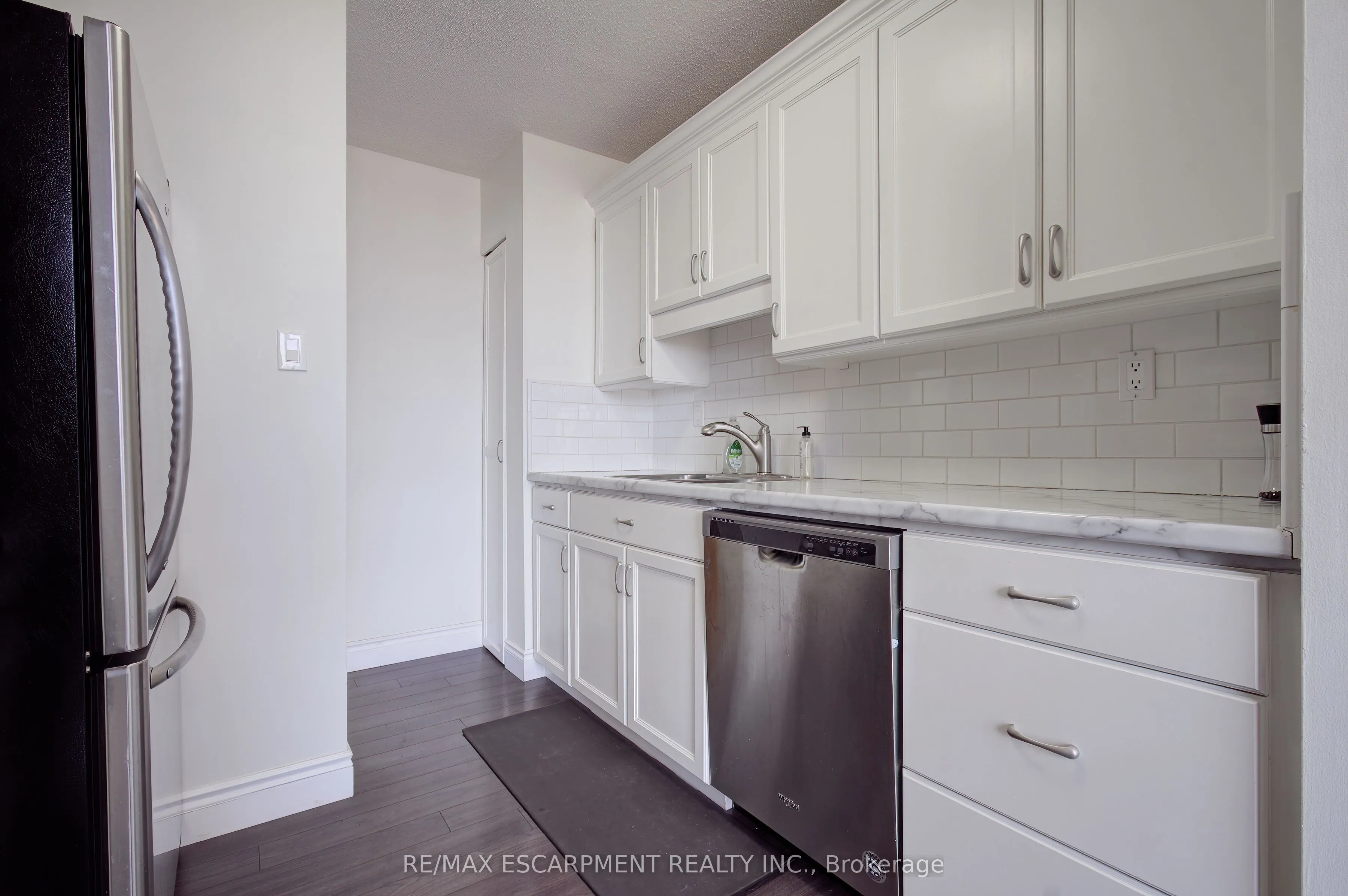222 Jackson Street W, #1406