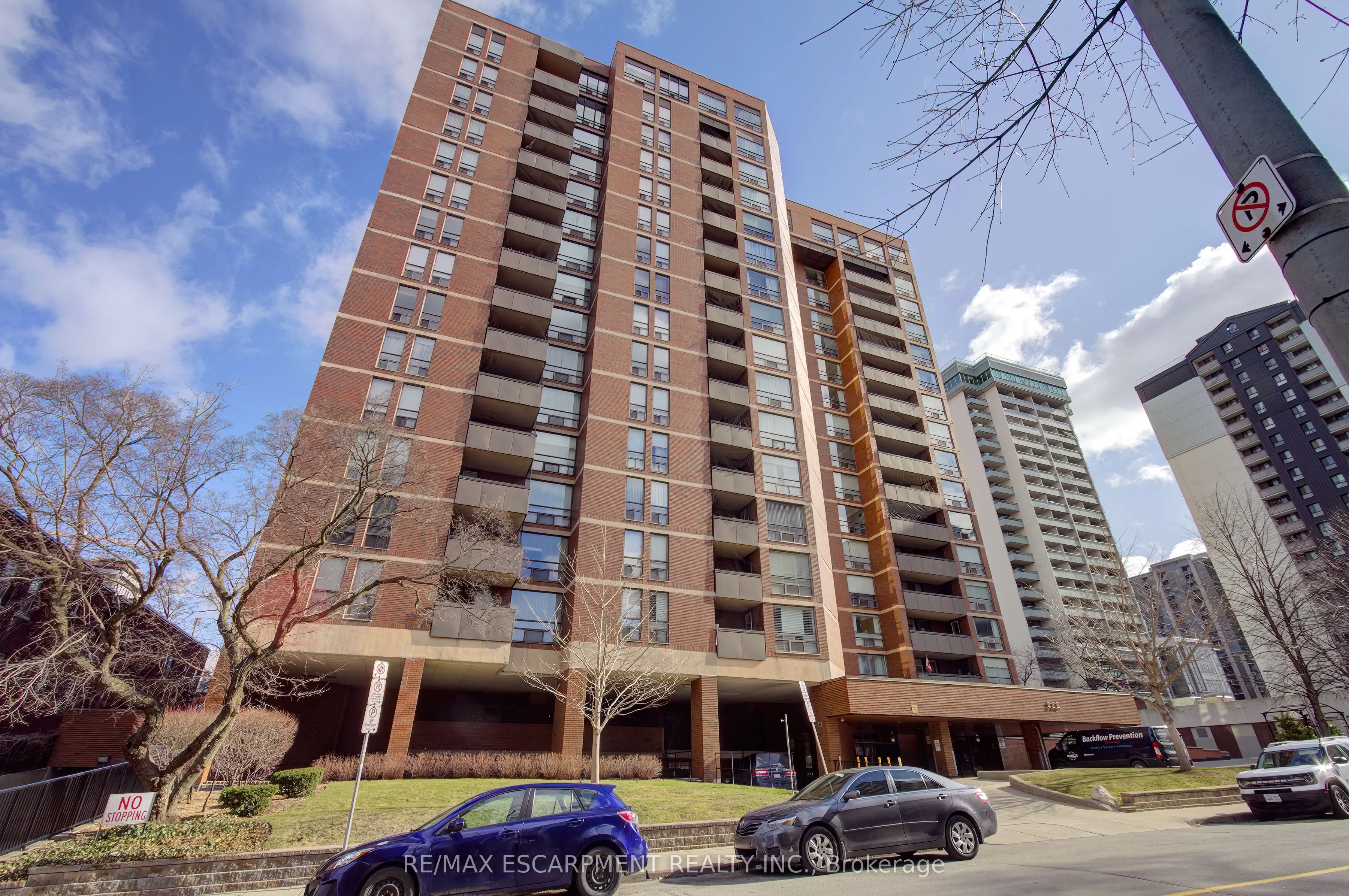 222 Jackson Street W, #1406