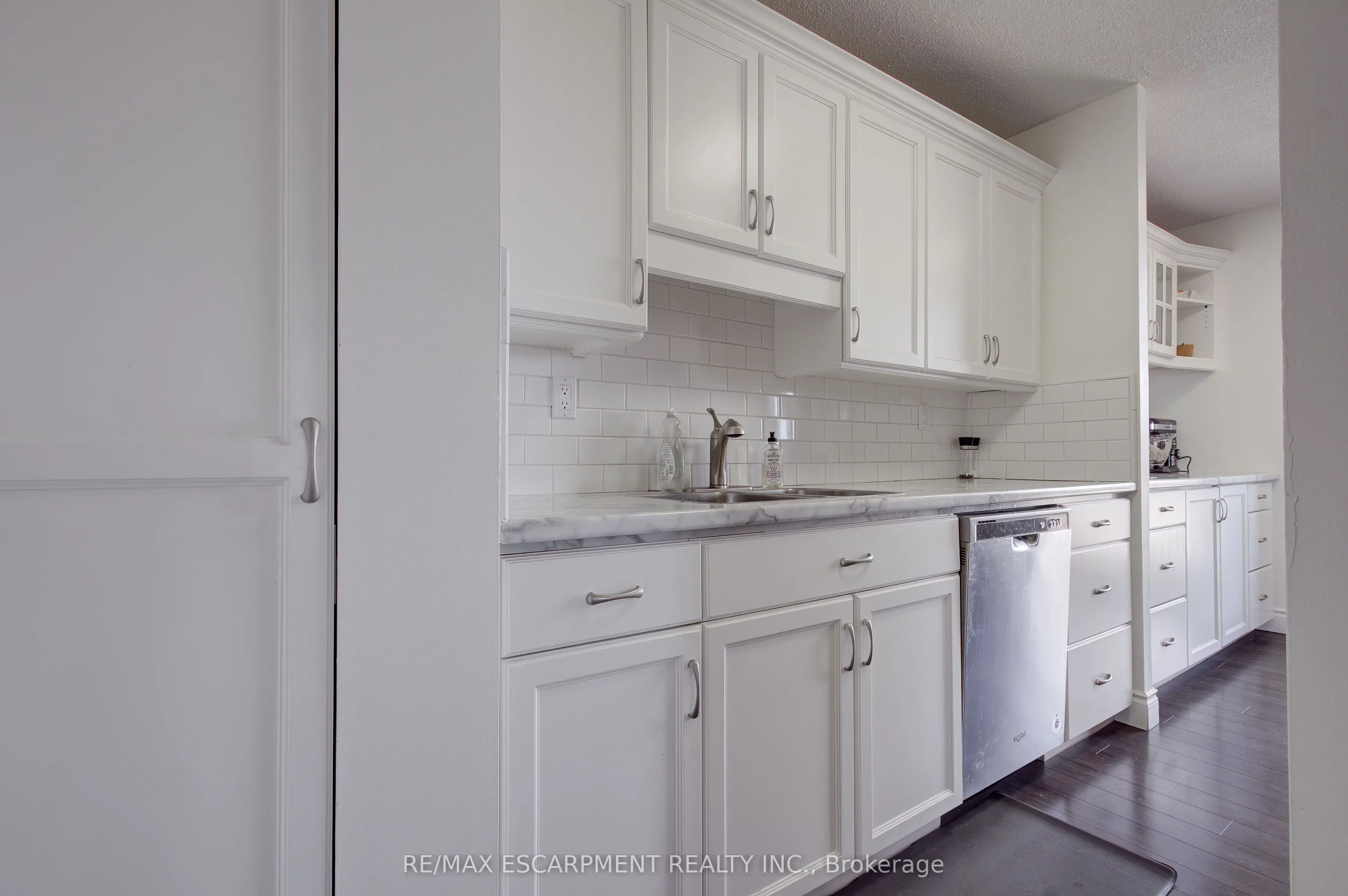 222 Jackson Street W, #1406