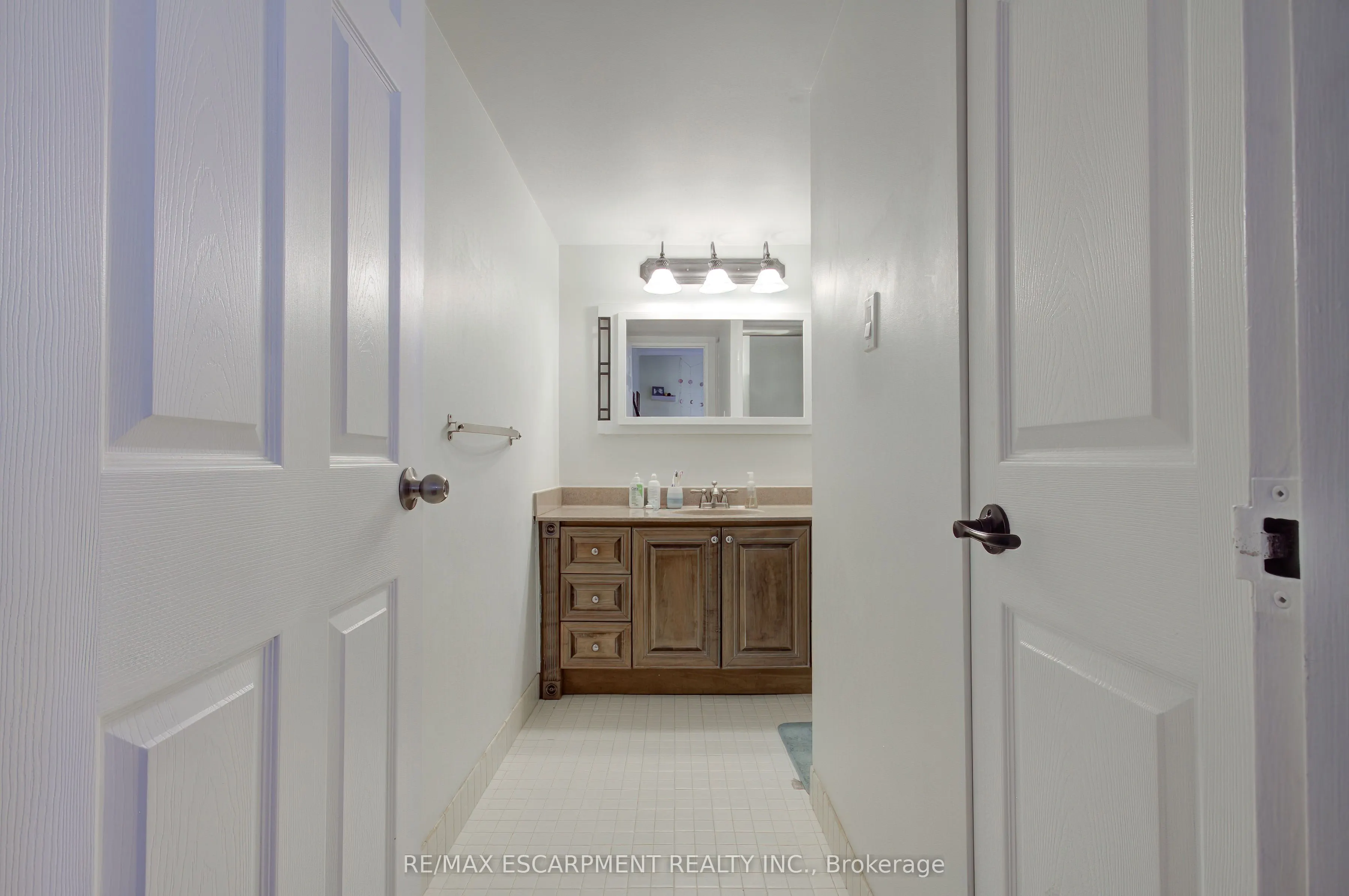 222 Jackson Street W, #1406