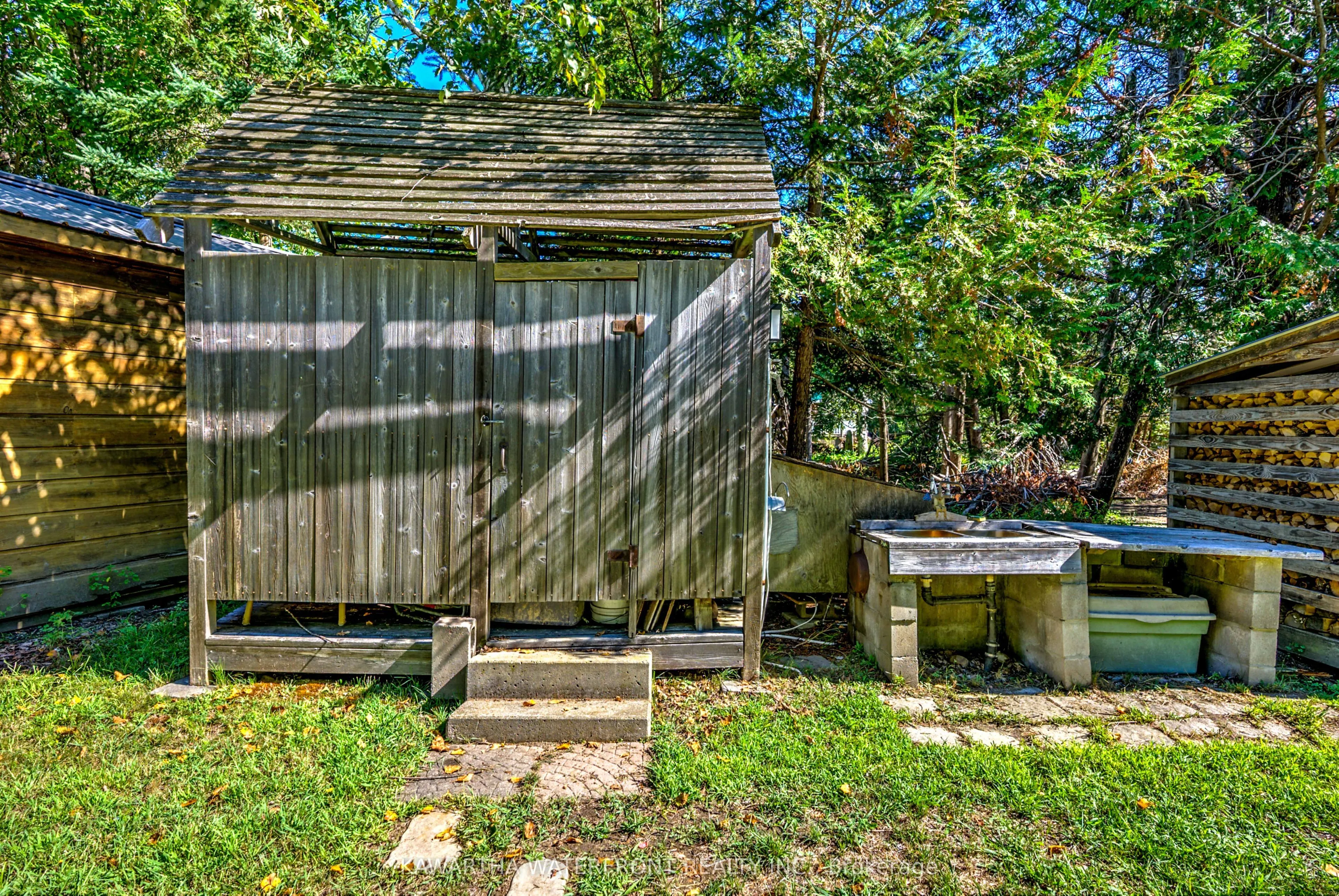 261 Shuttleworth Road