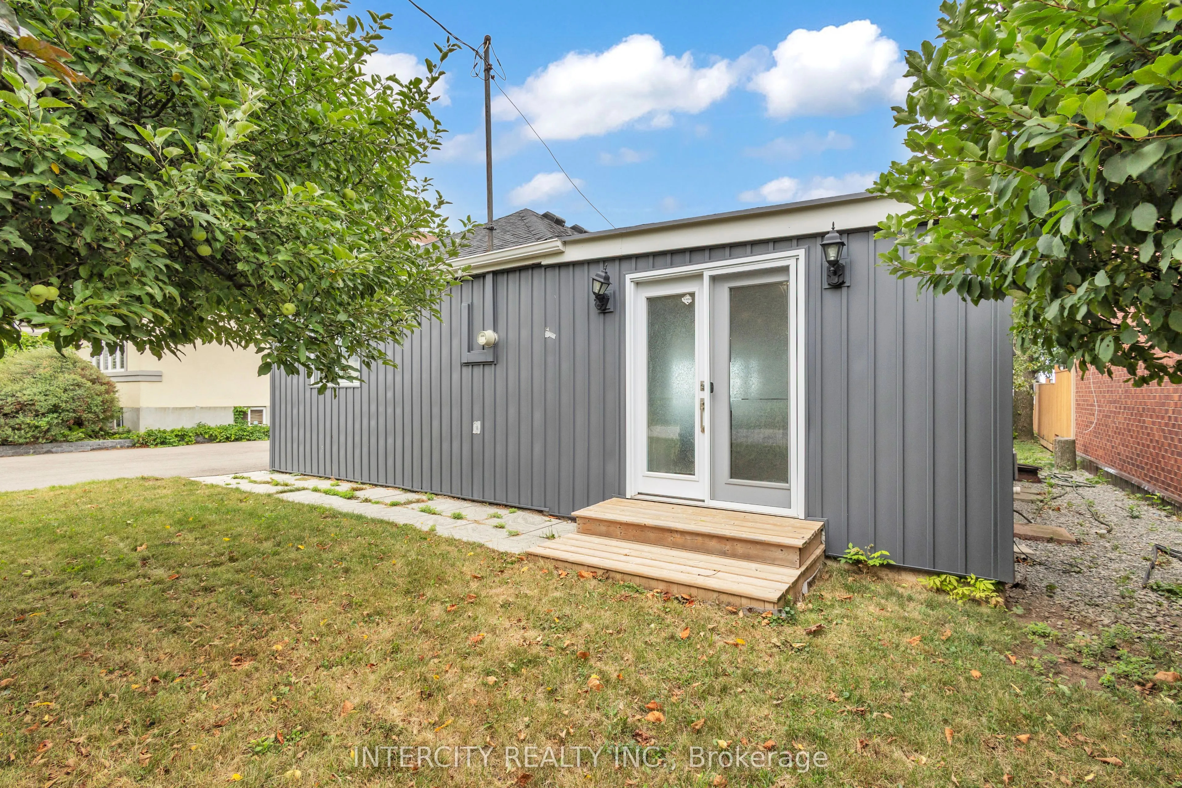 24 Trillium Avenue