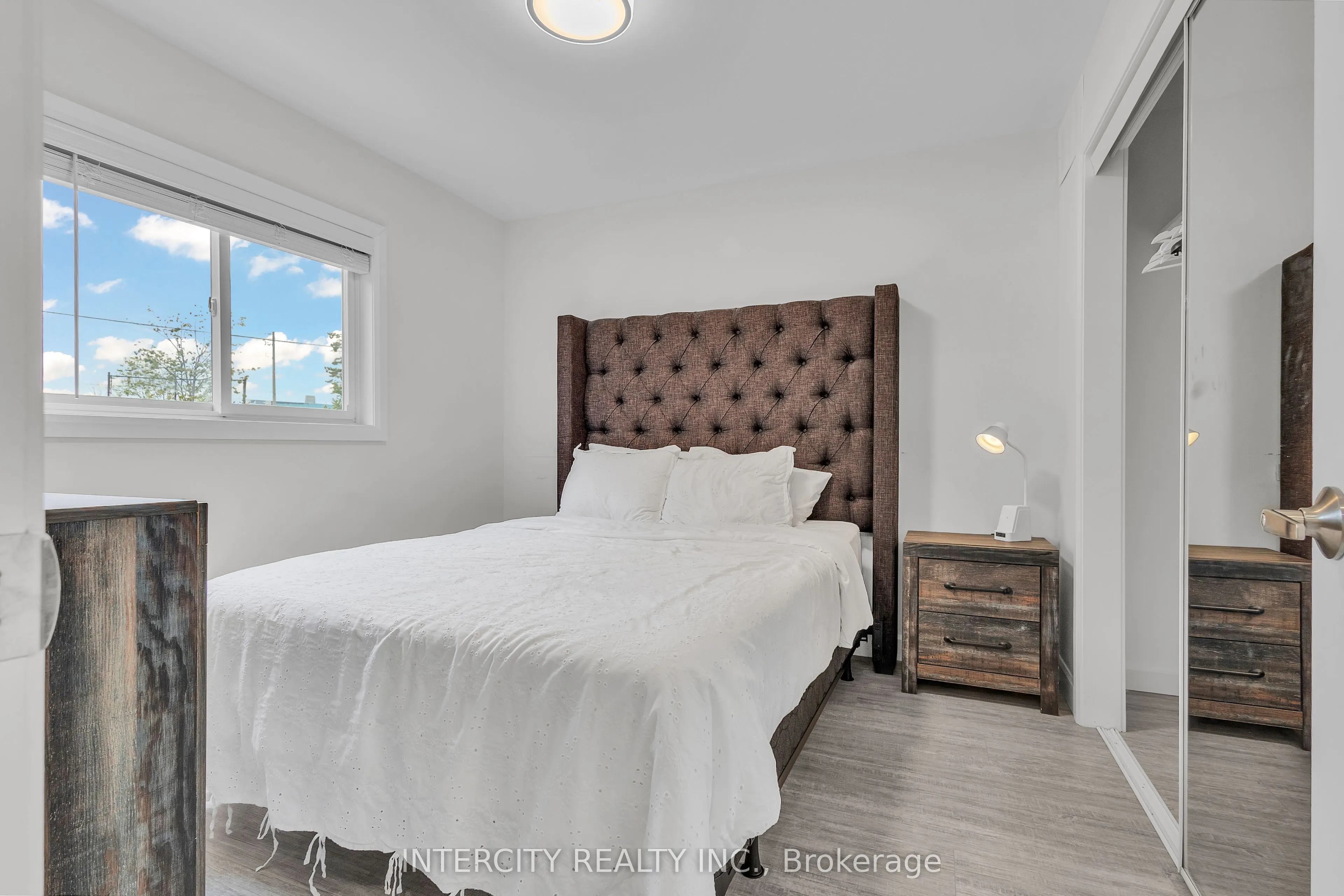 24 Trillium Avenue