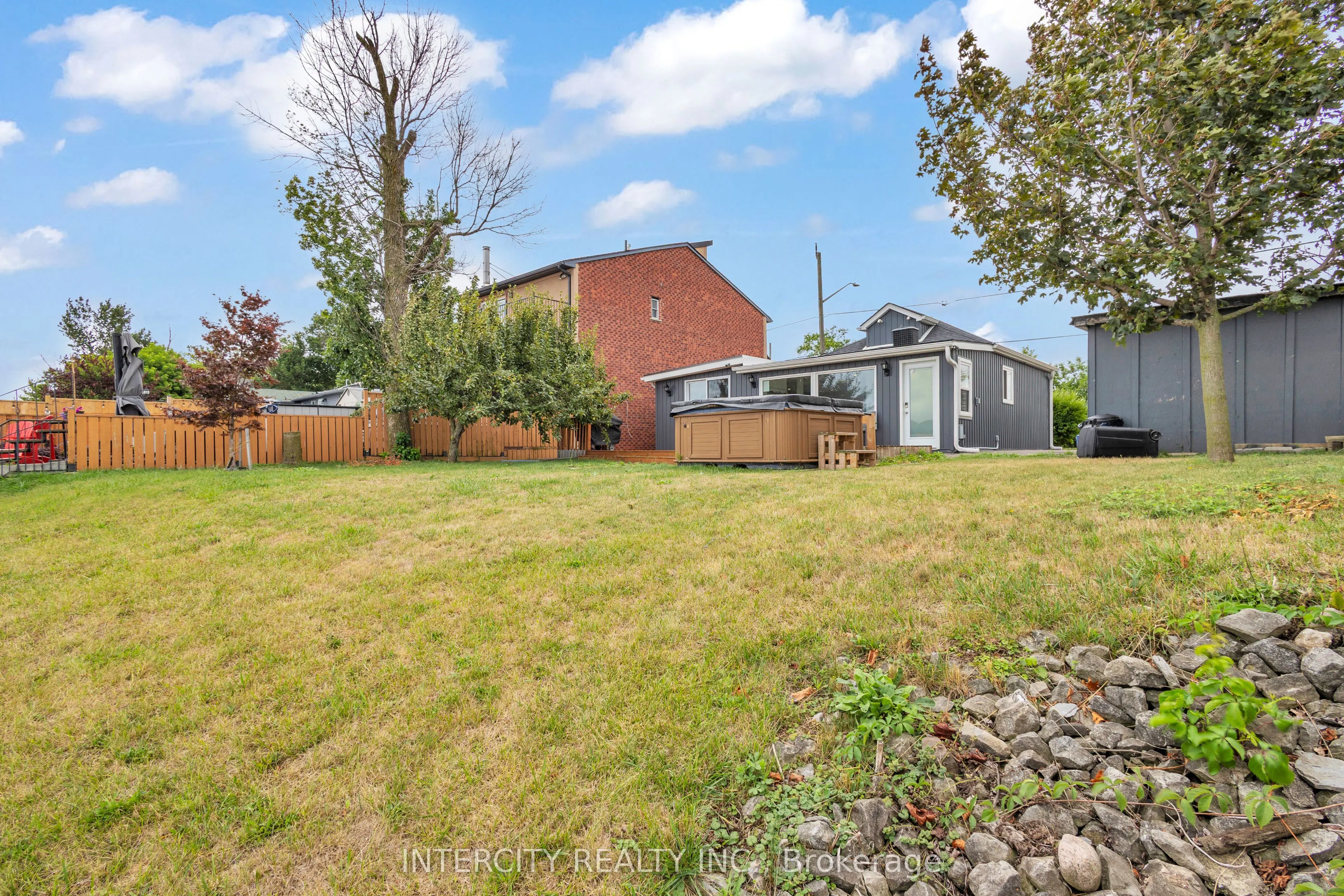 24 Trillium Avenue