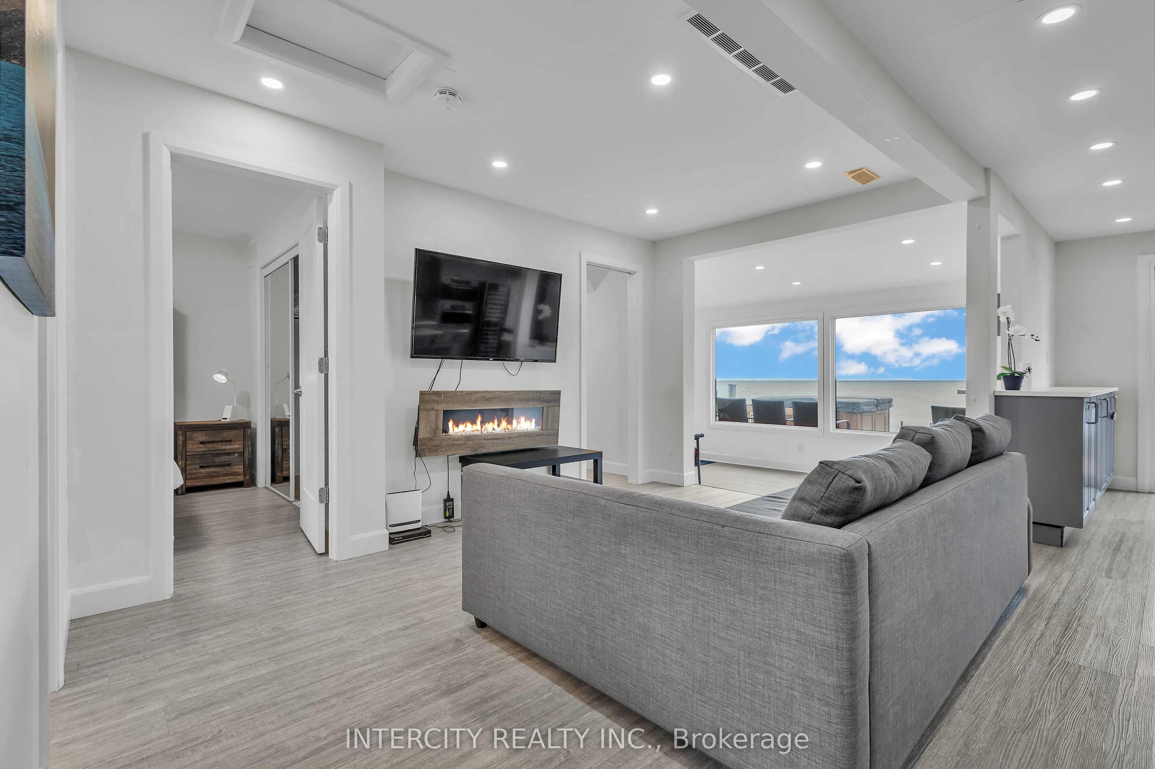 24 Trillium Avenue