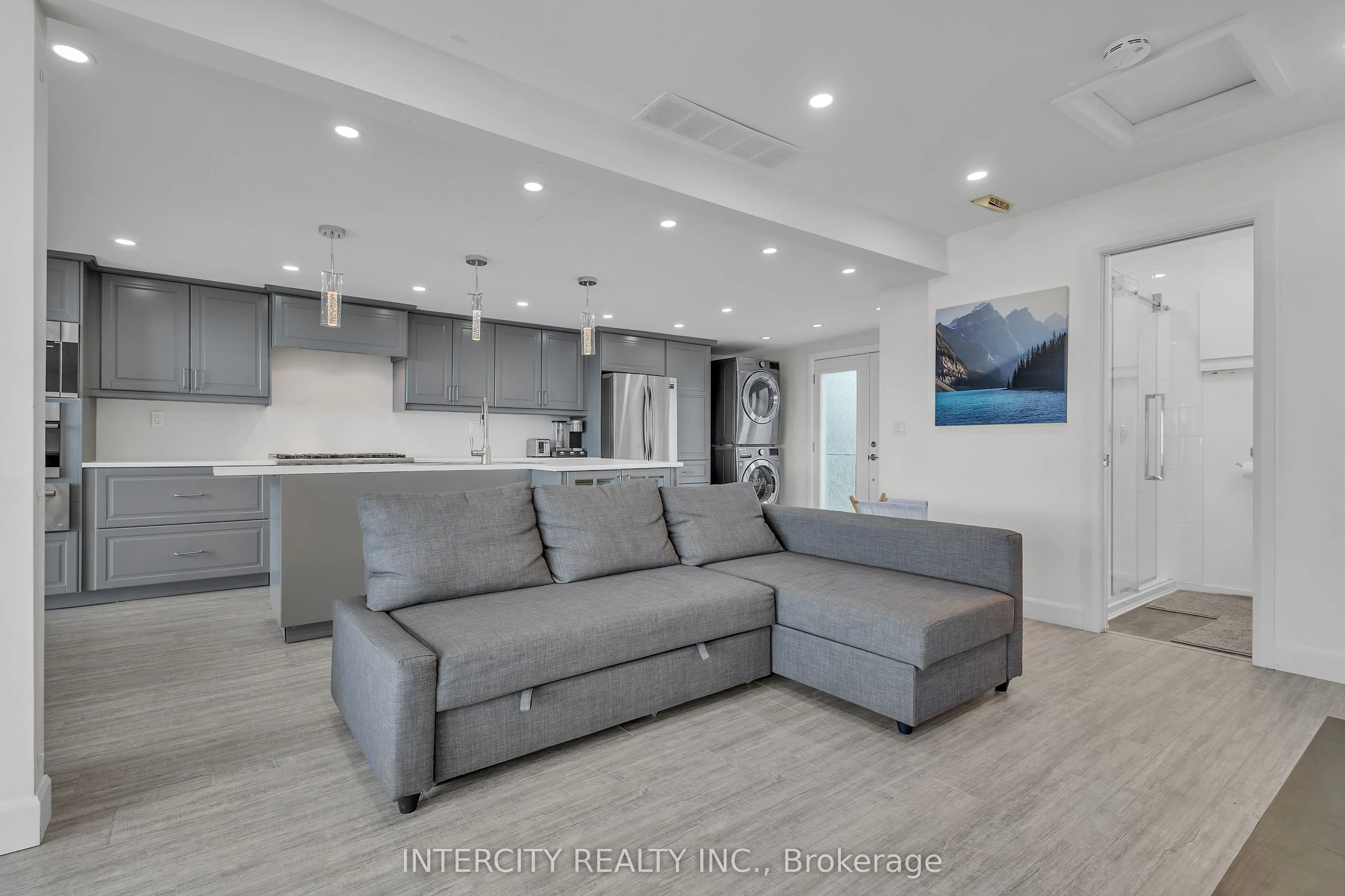 24 Trillium Avenue