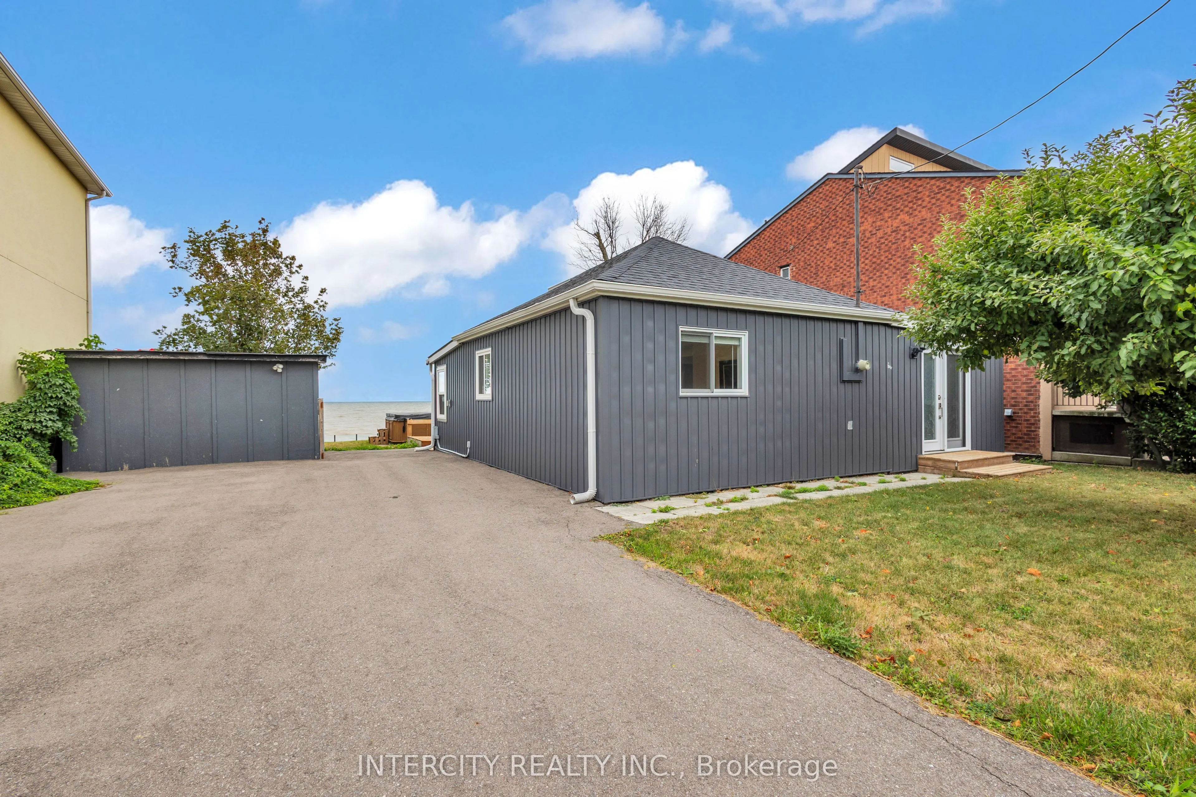 24 Trillium Avenue
