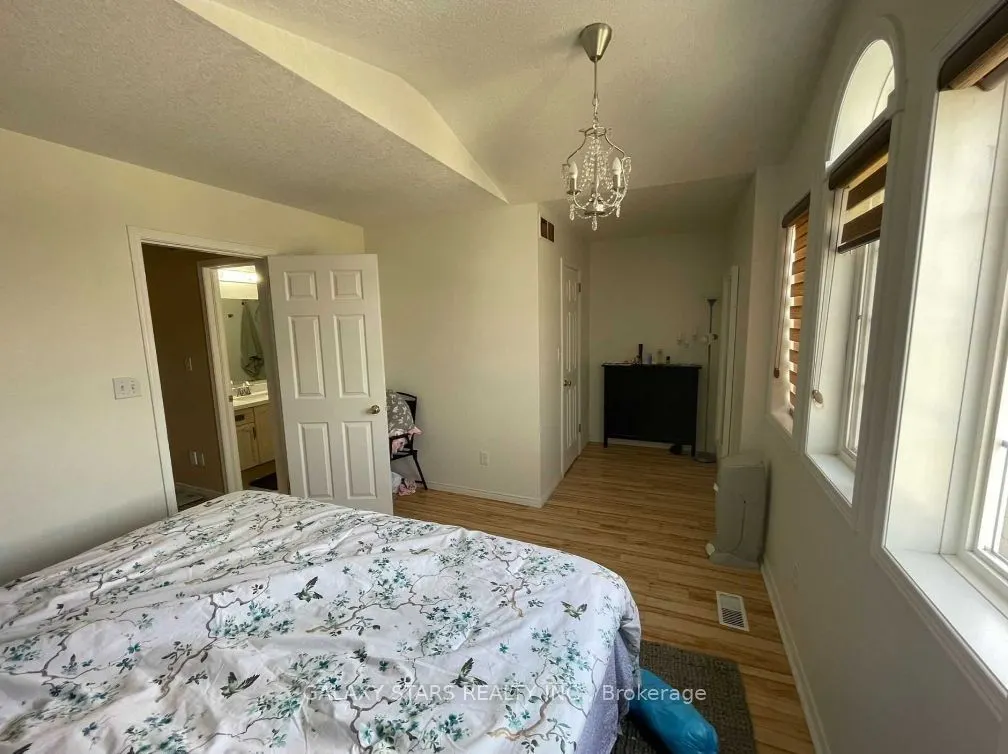 6 Westwood Drive, #4