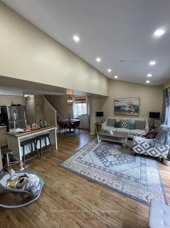 6 Westwood Drive, #4