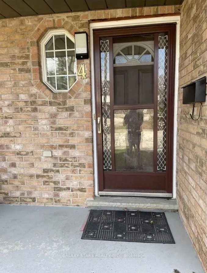 6 Westwood Drive, #4