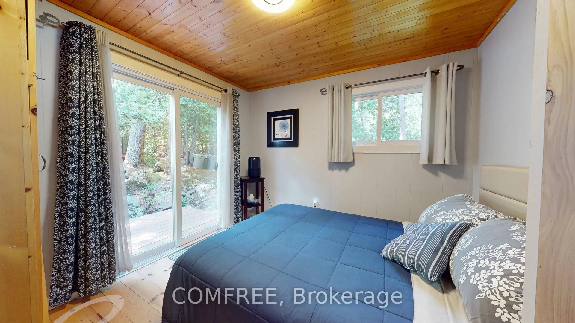 1005 Hoyle Lane W