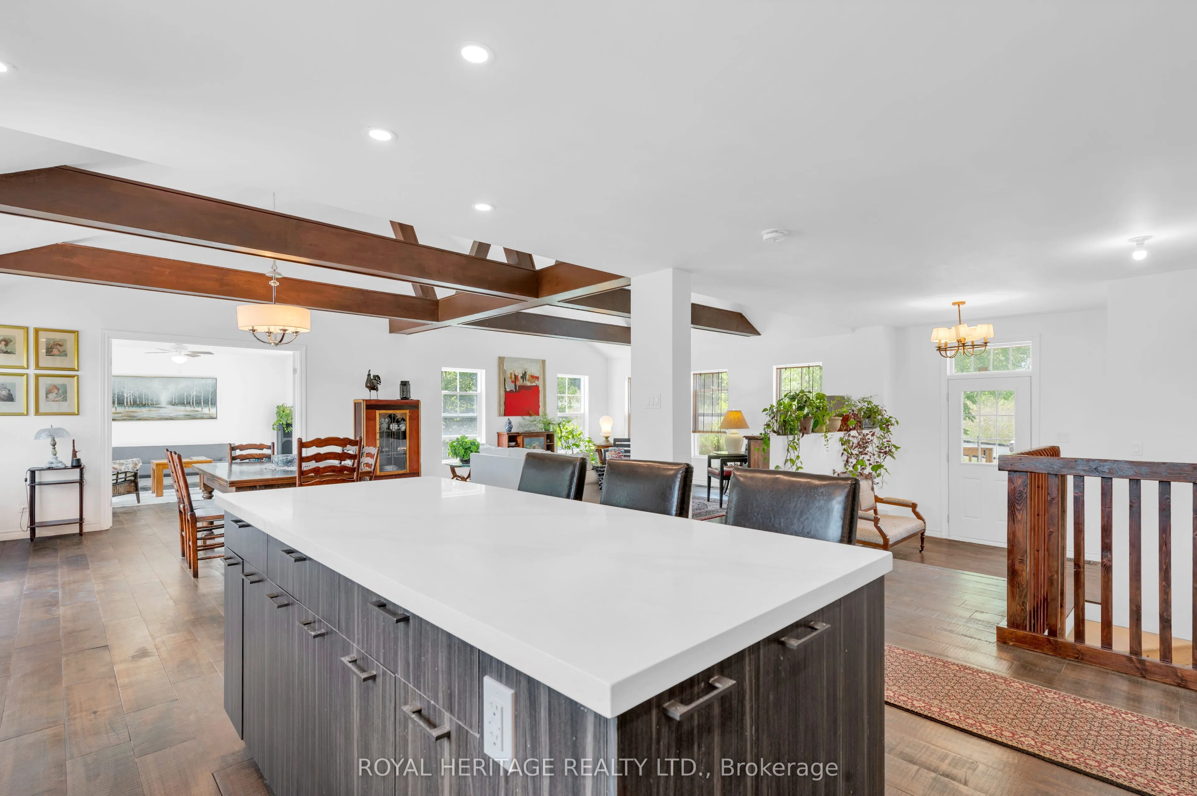 202 Skootamatta Lane