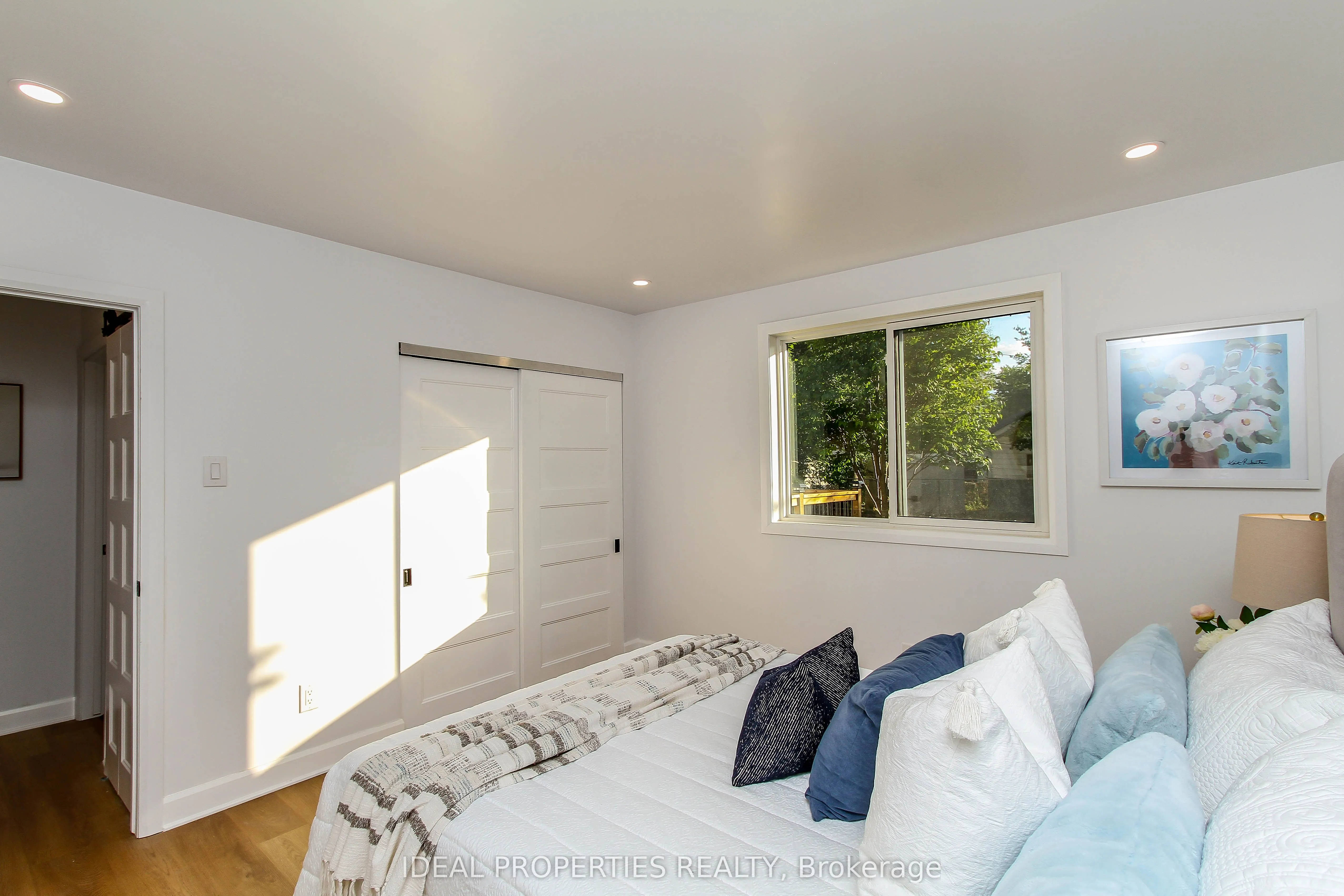 1796 Saunderson Drive